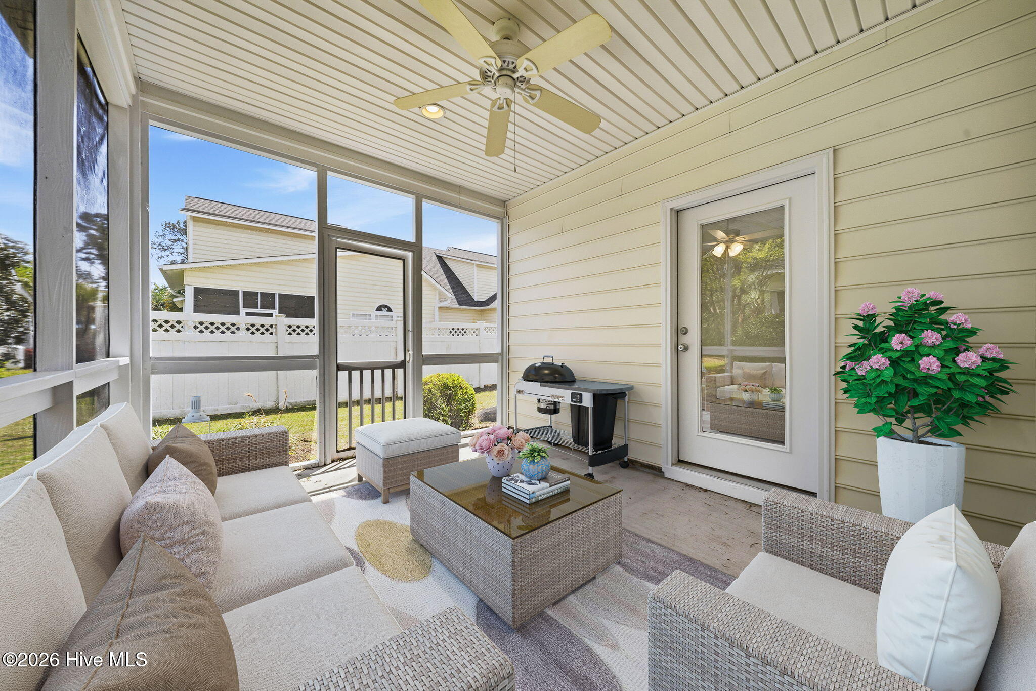 100566234 | Photo 49