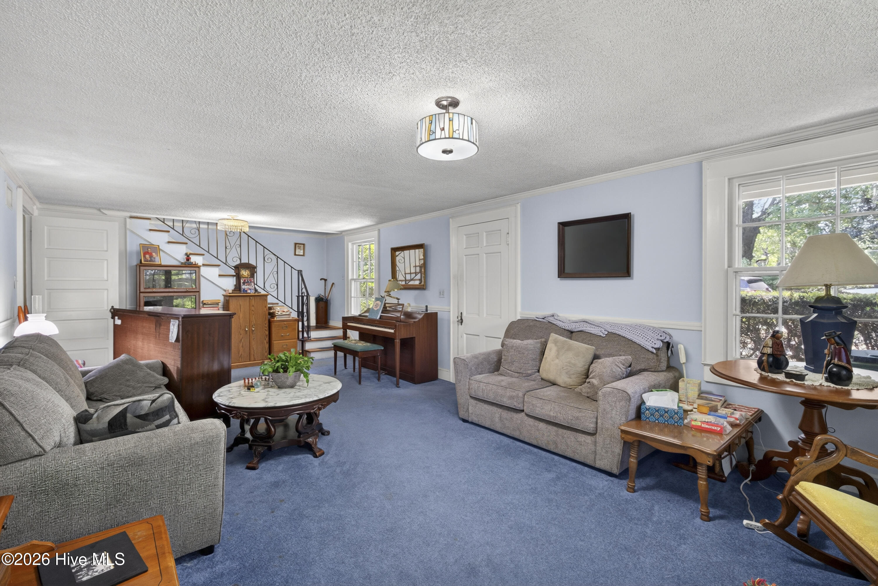 100569316 | Photo 25