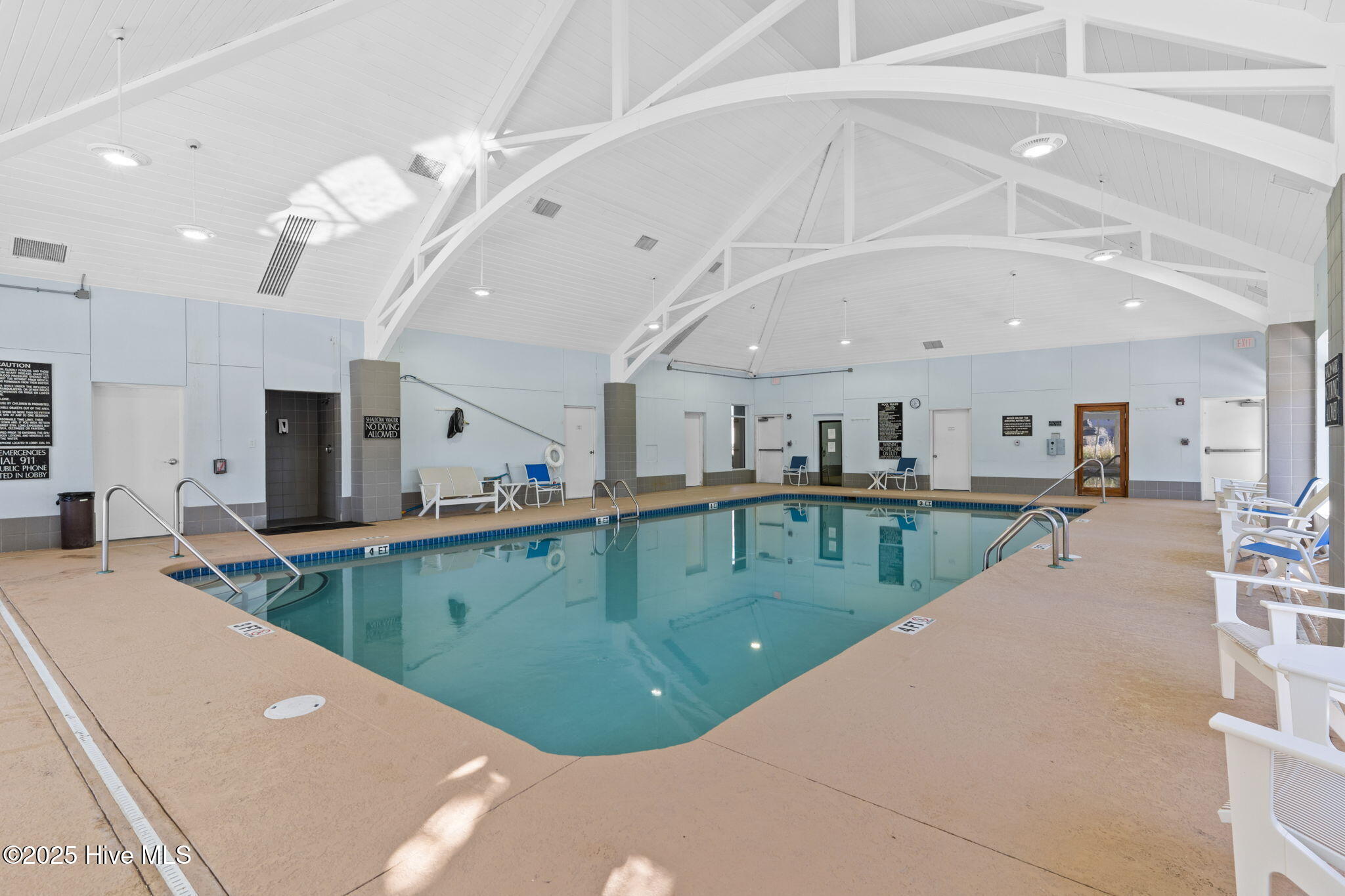 100511658 | Photo 23