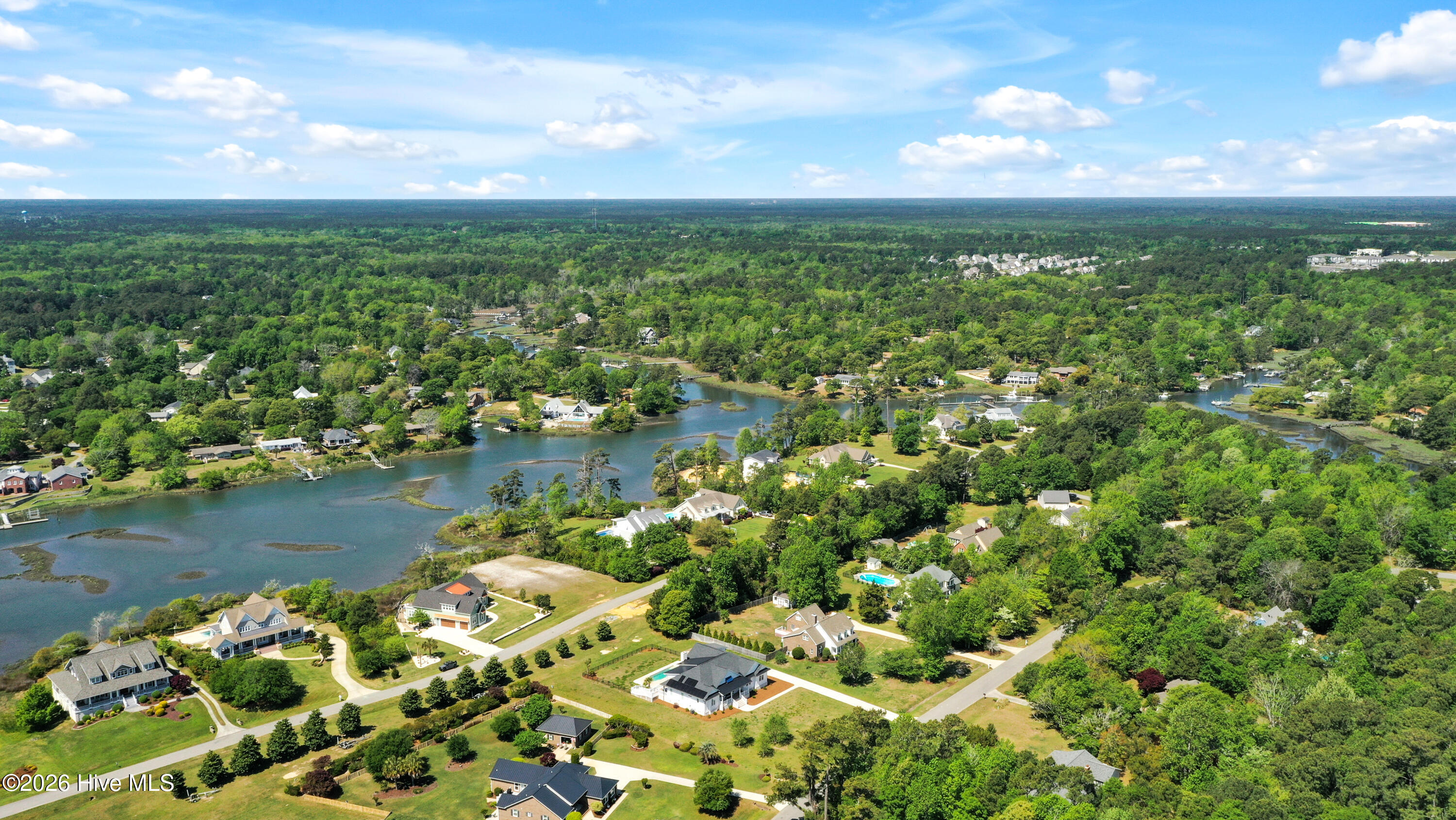 100567914 | Photo 64