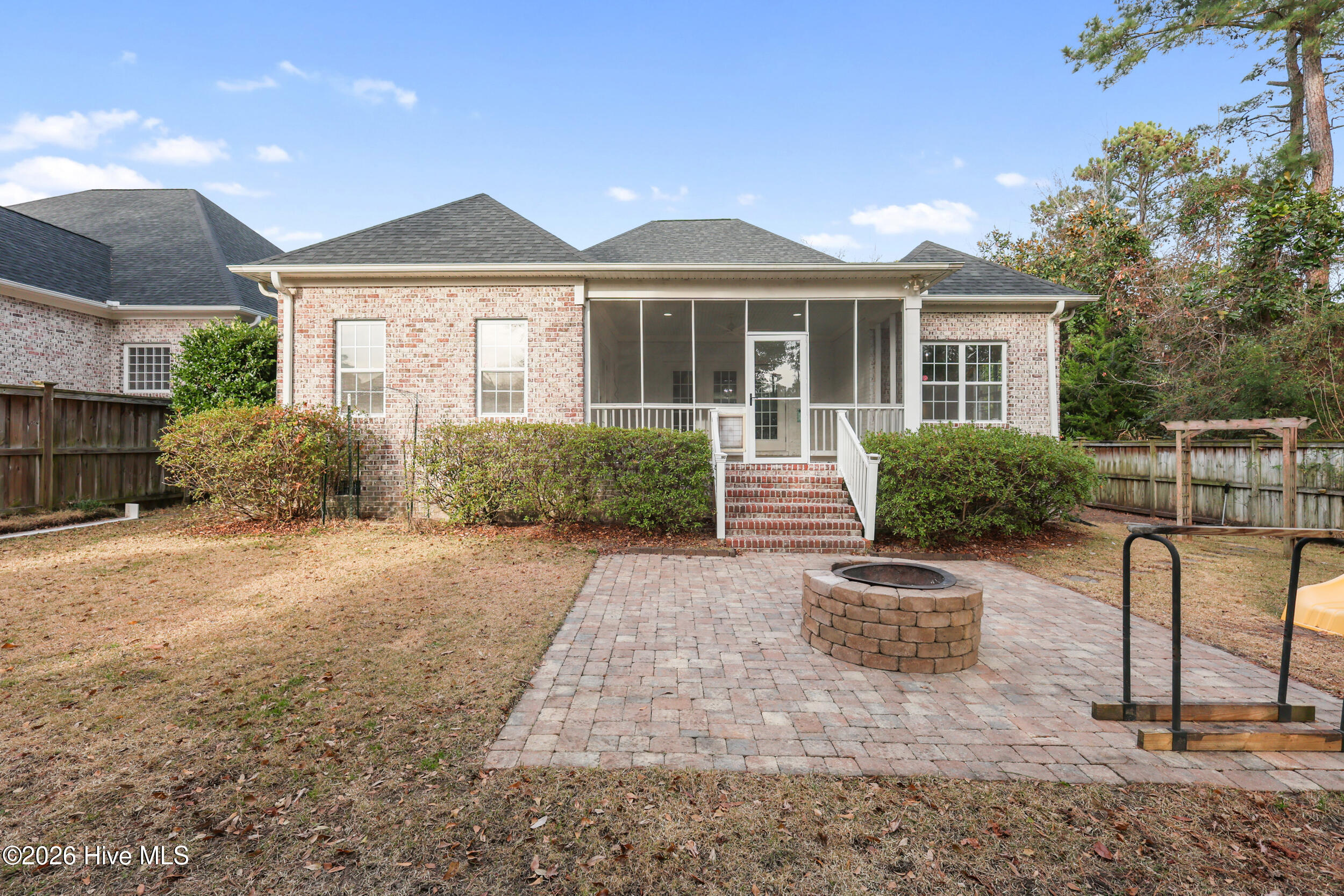 100547349 | Photo 42