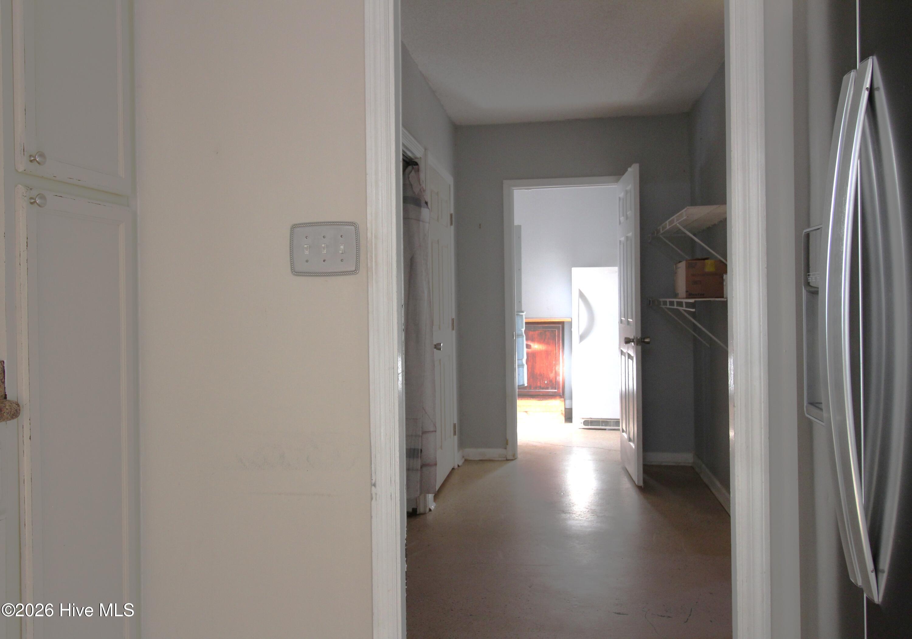 100558935 | Photo 18