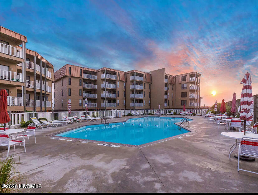 100565312 | Photo 27