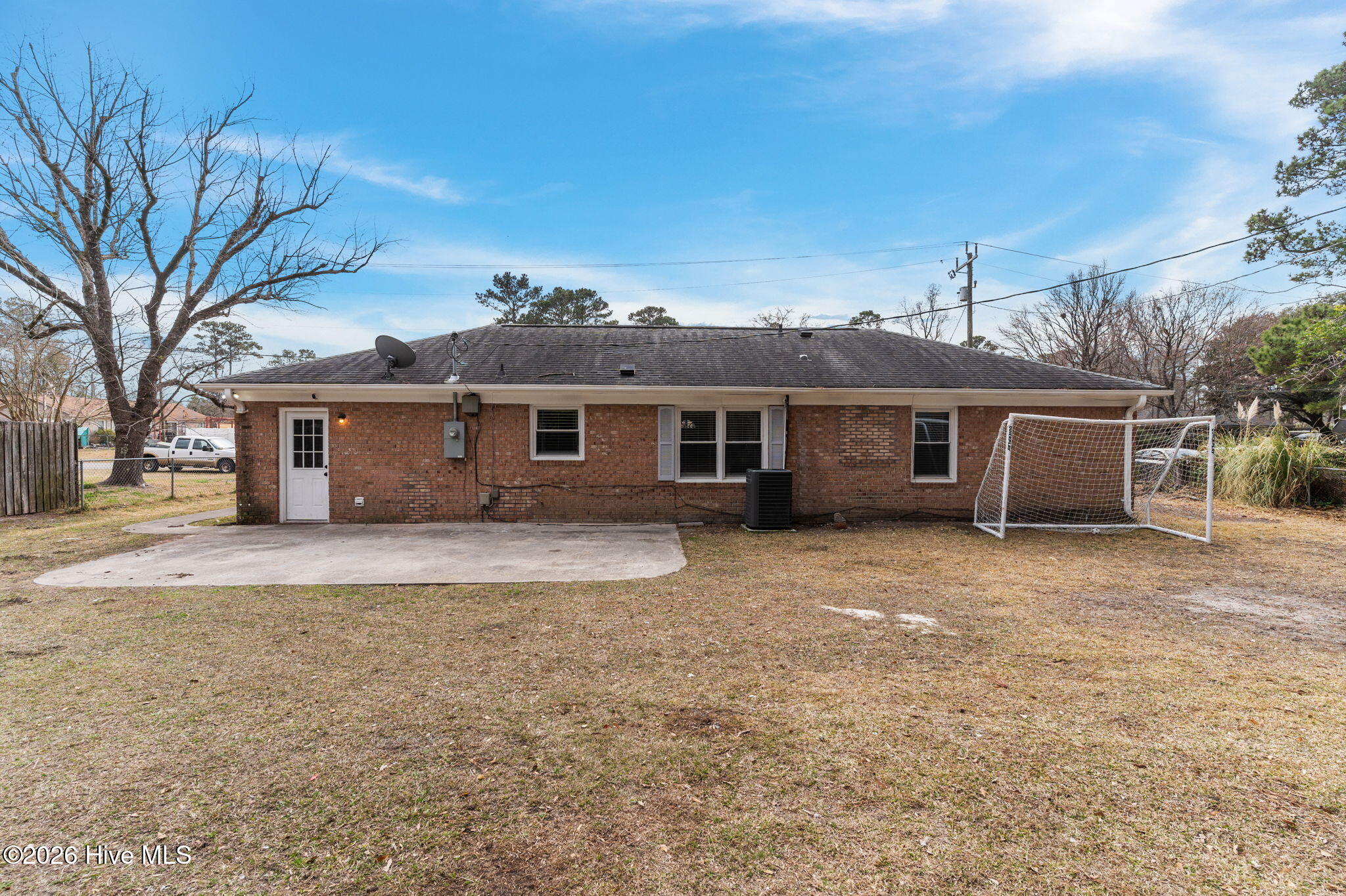 100557122 | Photo 33