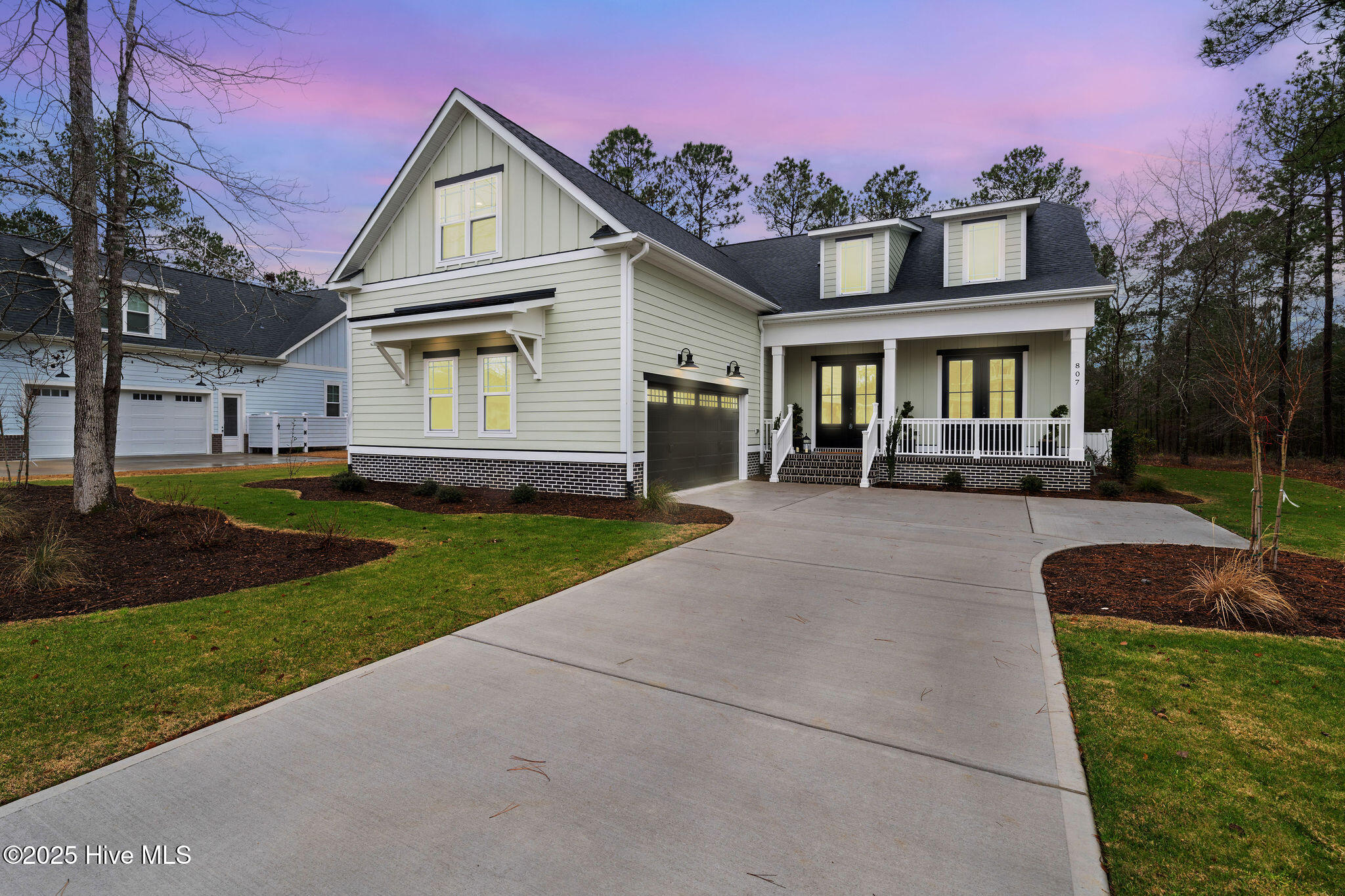 807BreezewoodDrTWjpg