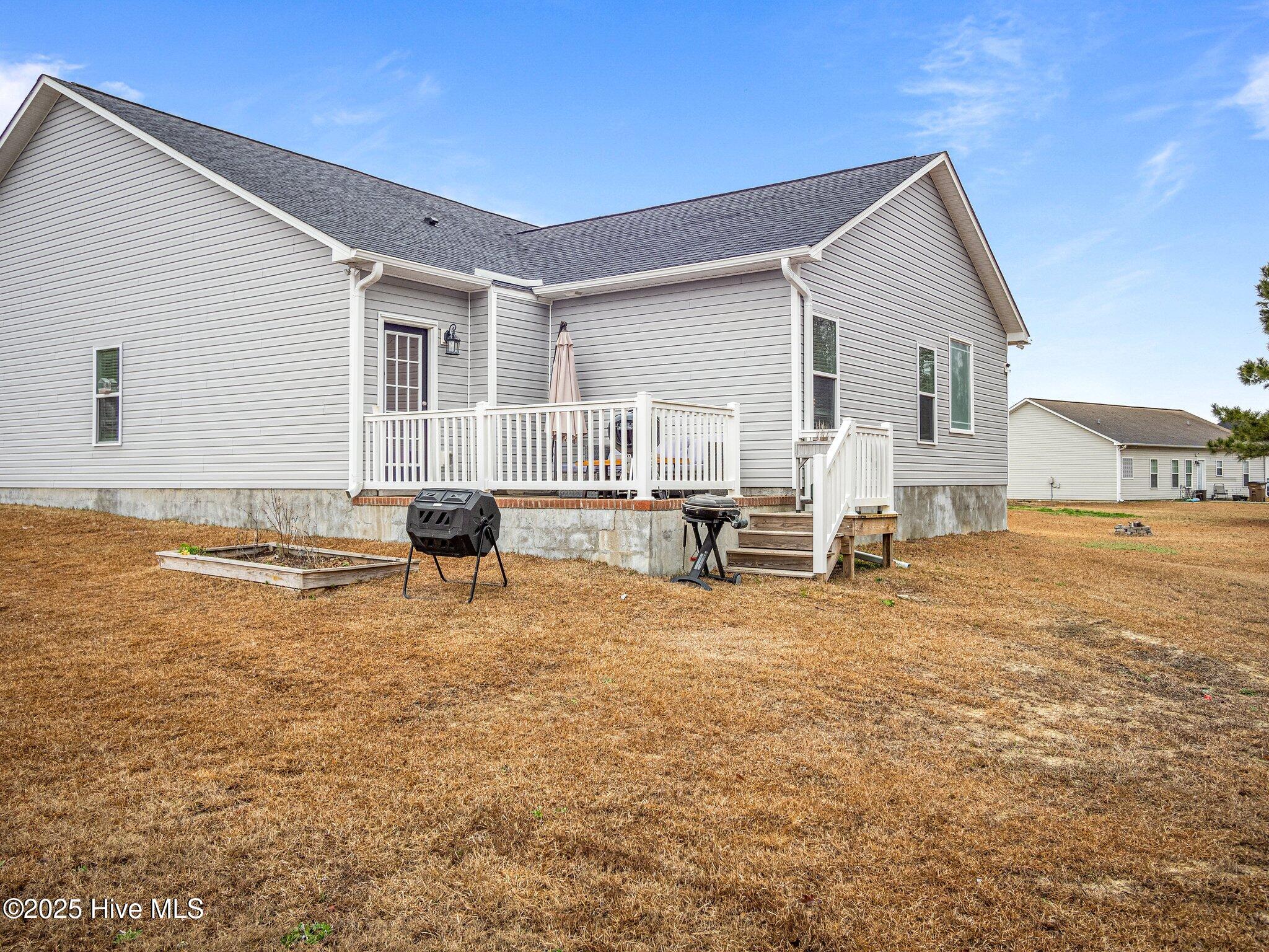 100565720 | Photo 41