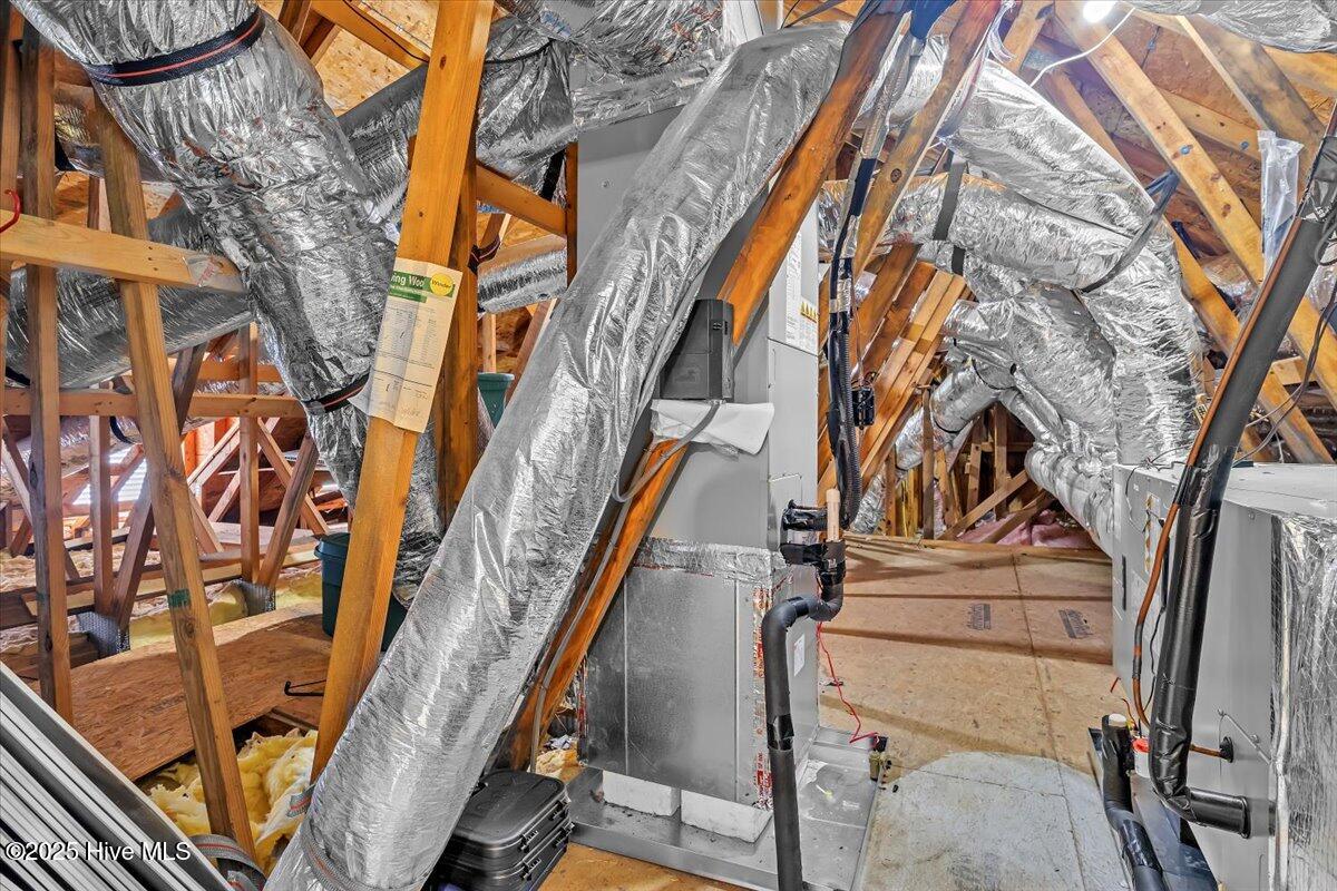 100544439 | Photo 48