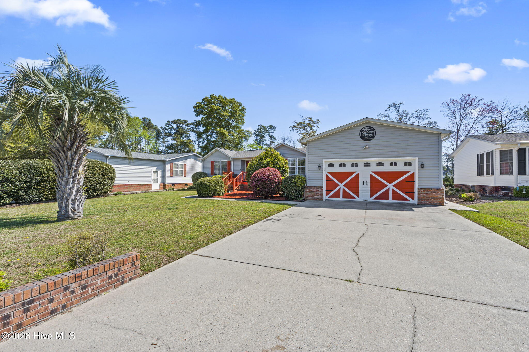 100563458 | Photo 38