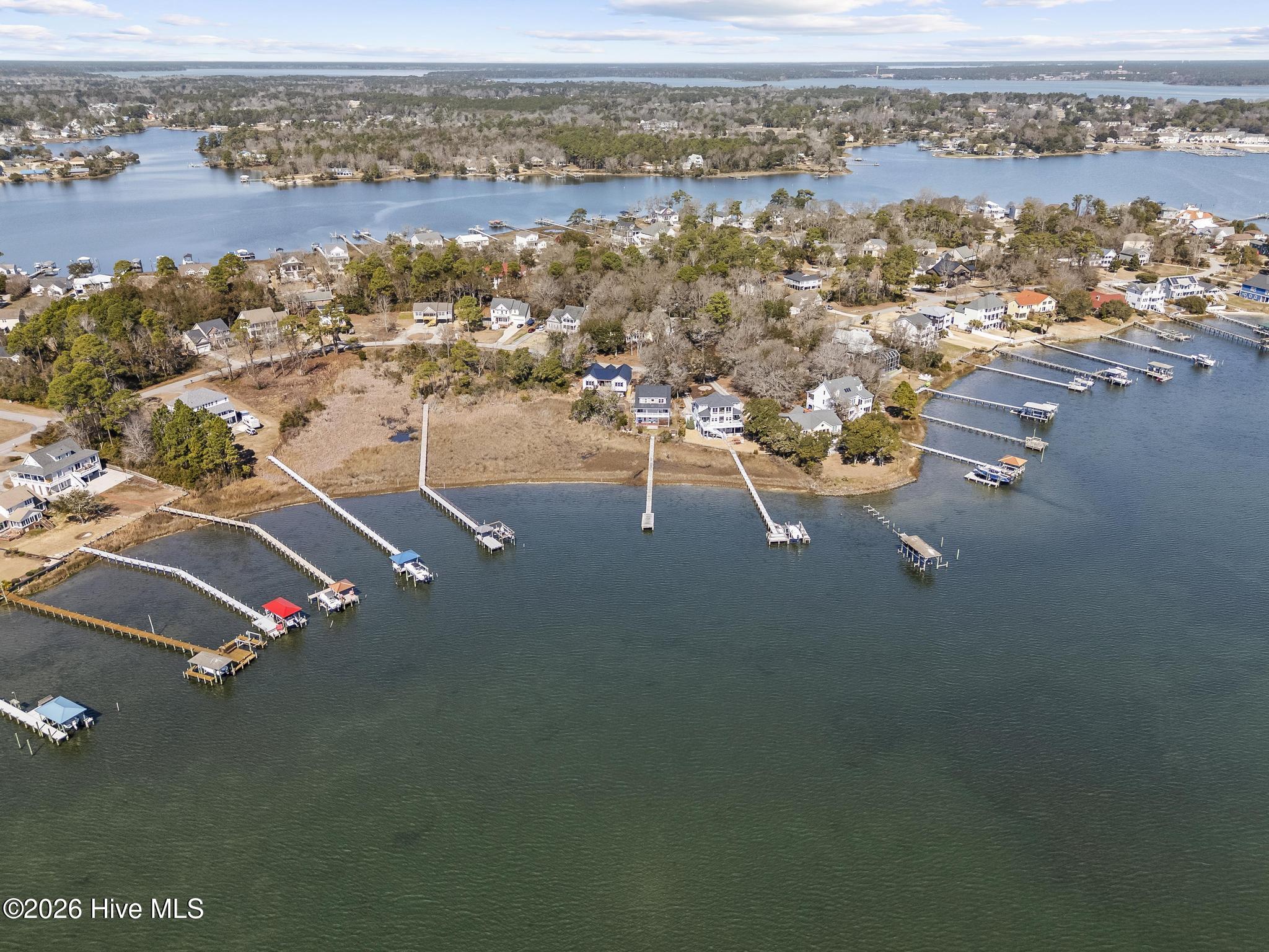 100557619 | Photo 55