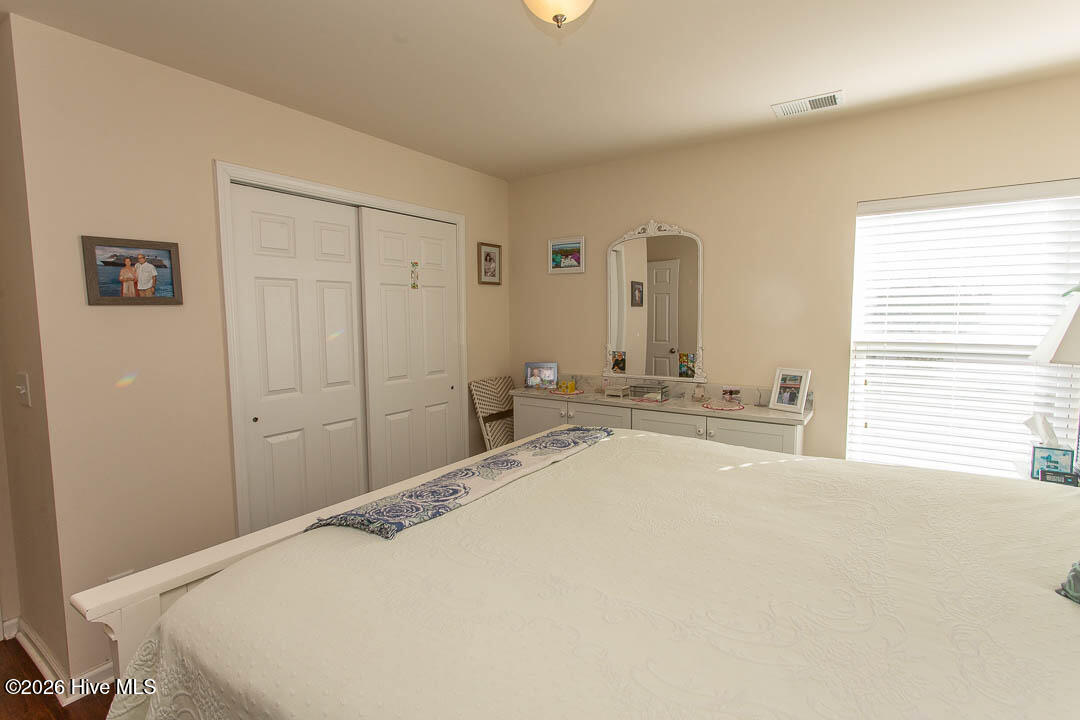 100554987 | Photo 26