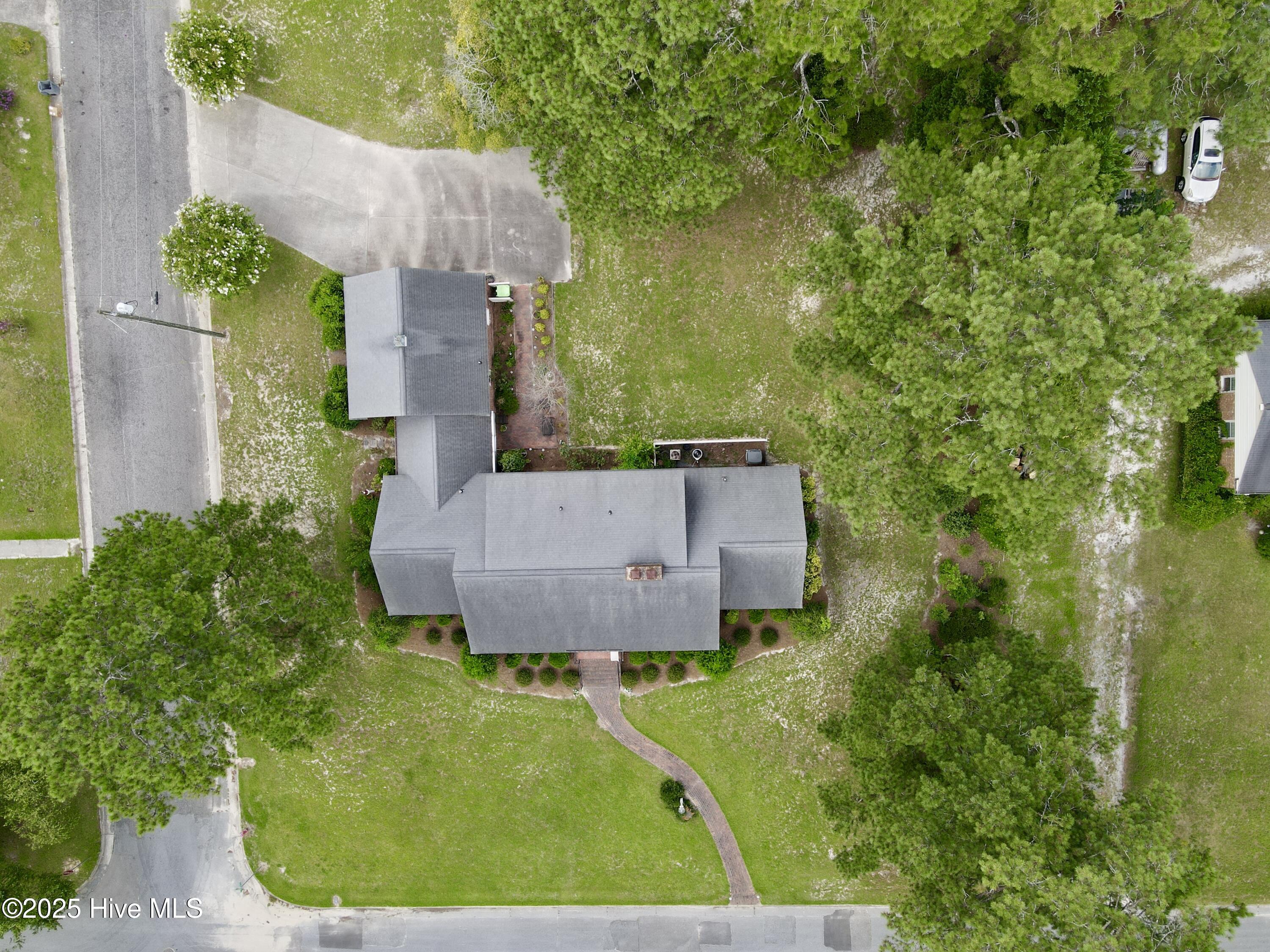 Homes for sale in Williamston, NC | 901 School Dr, Williamston, NC 27892 | MLS# 100520868