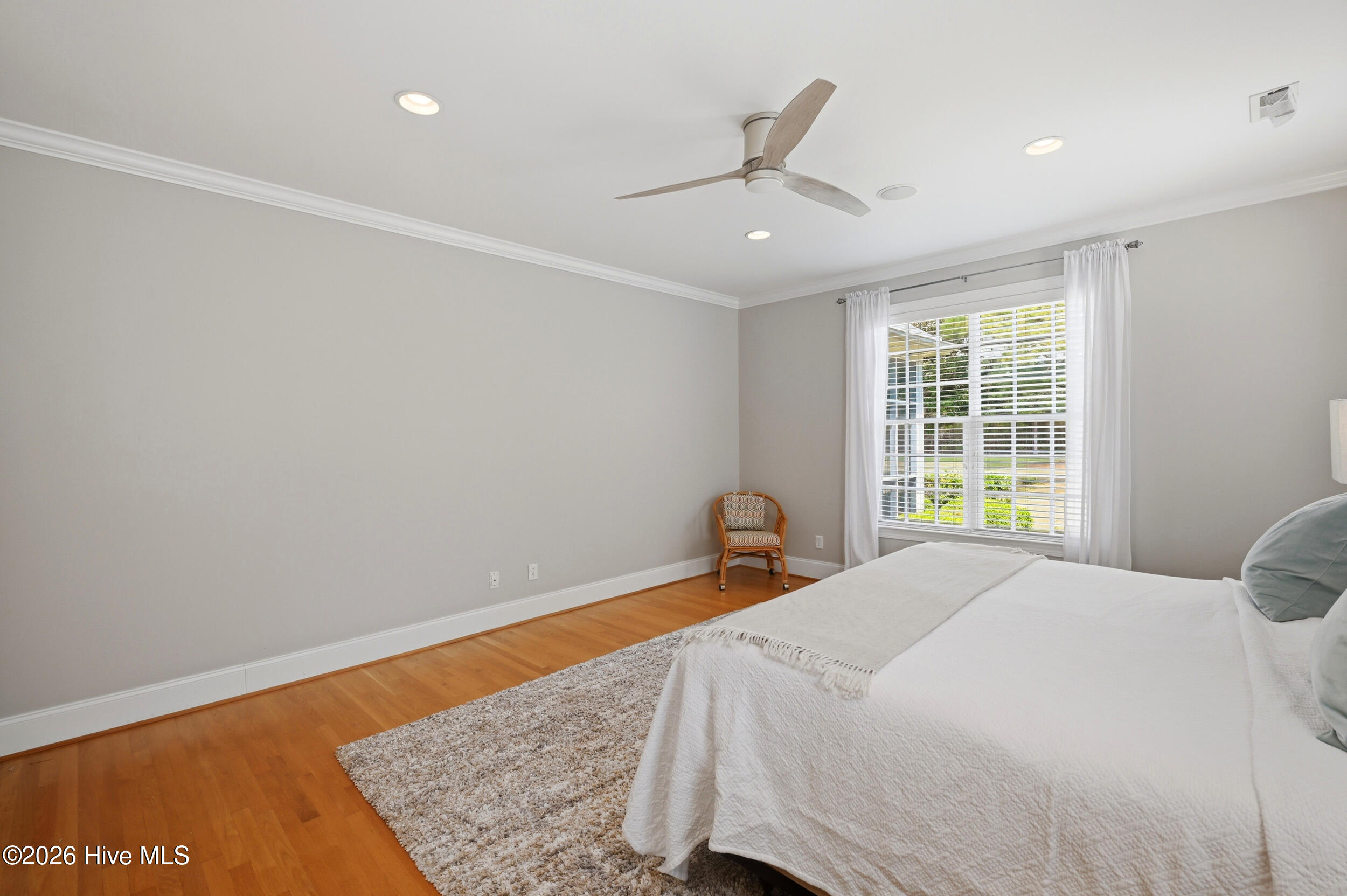 100566106 | Photo 21