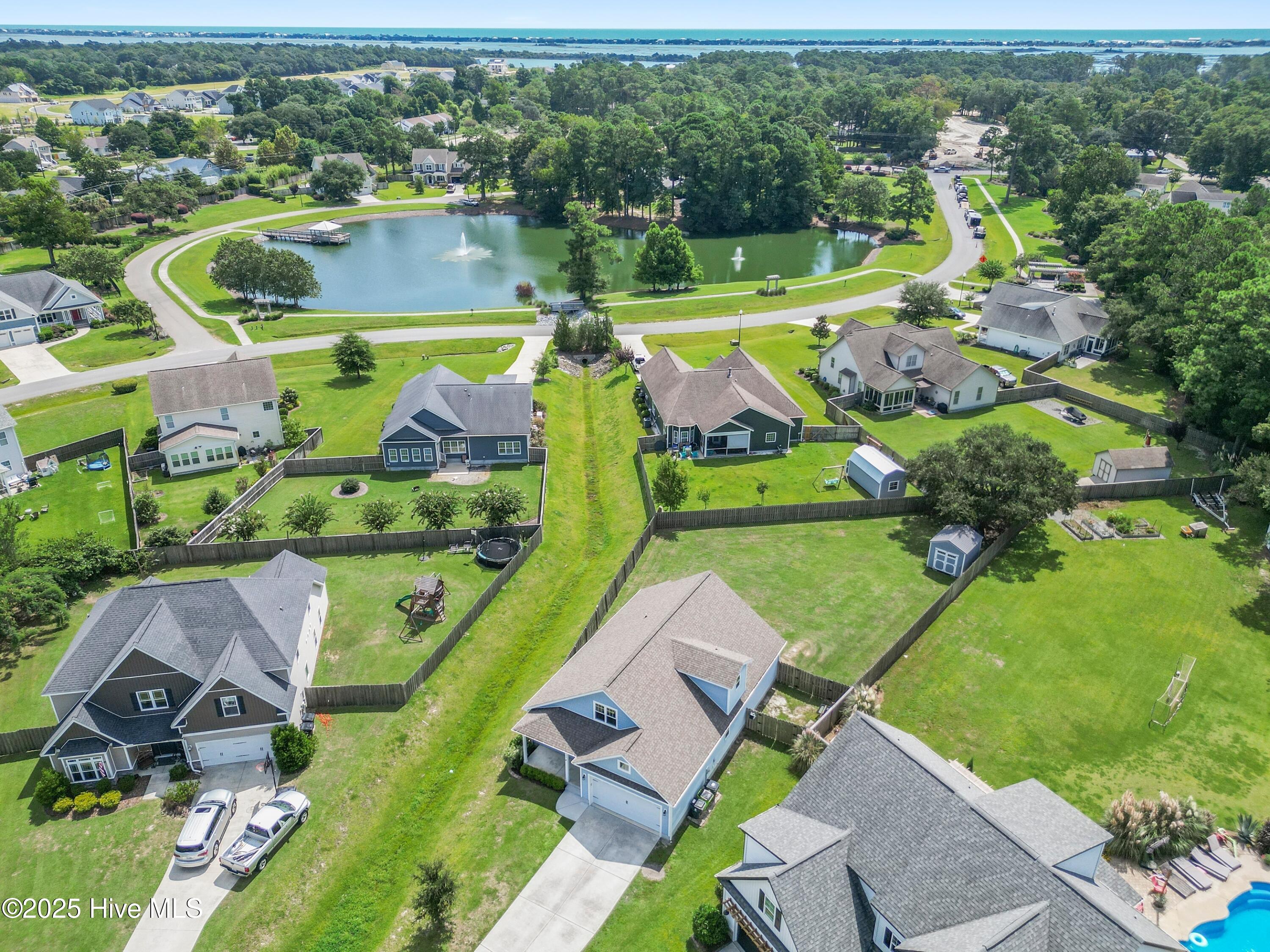 100527219 | Photo 58