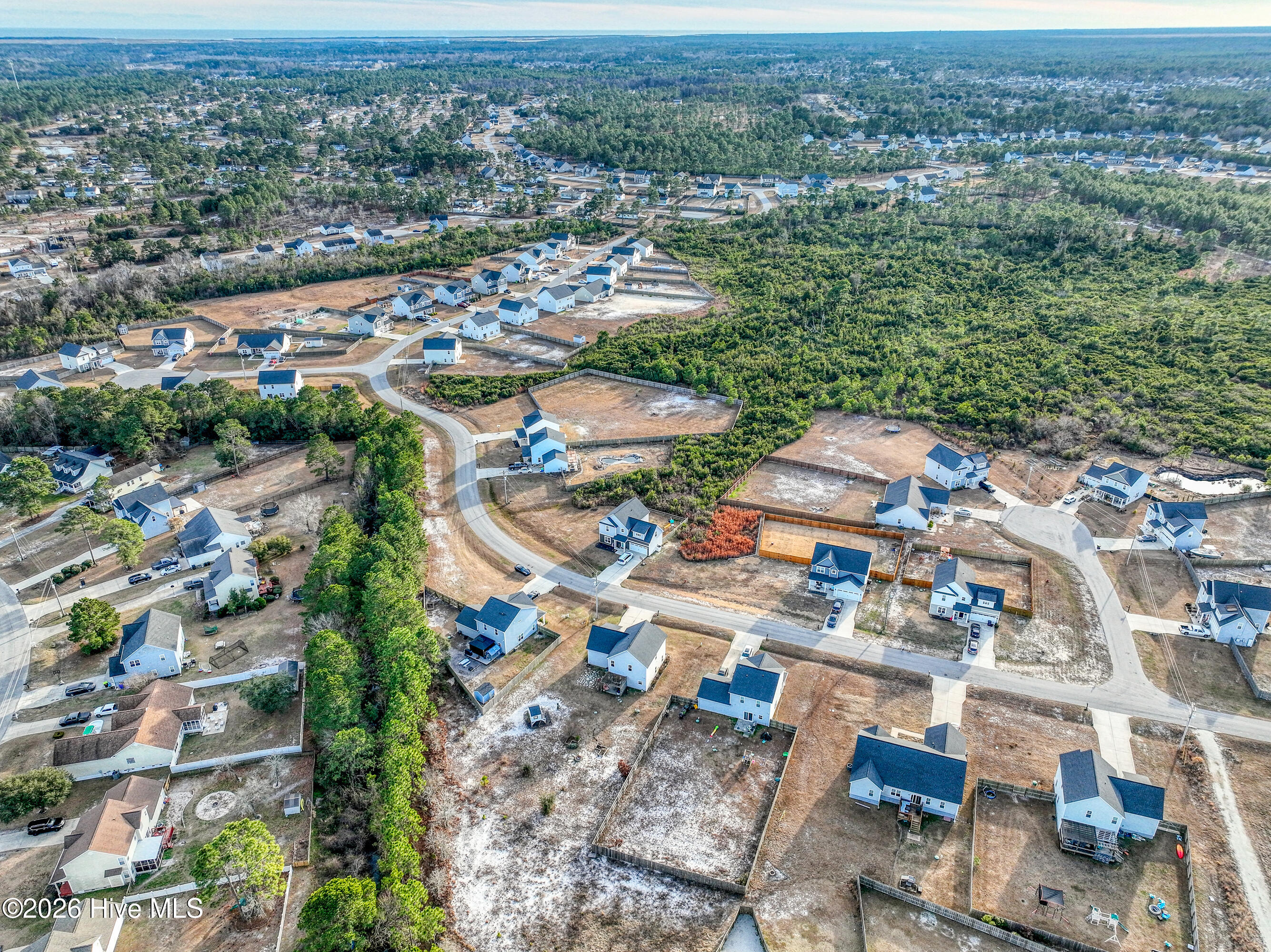 100549687 | Photo 48