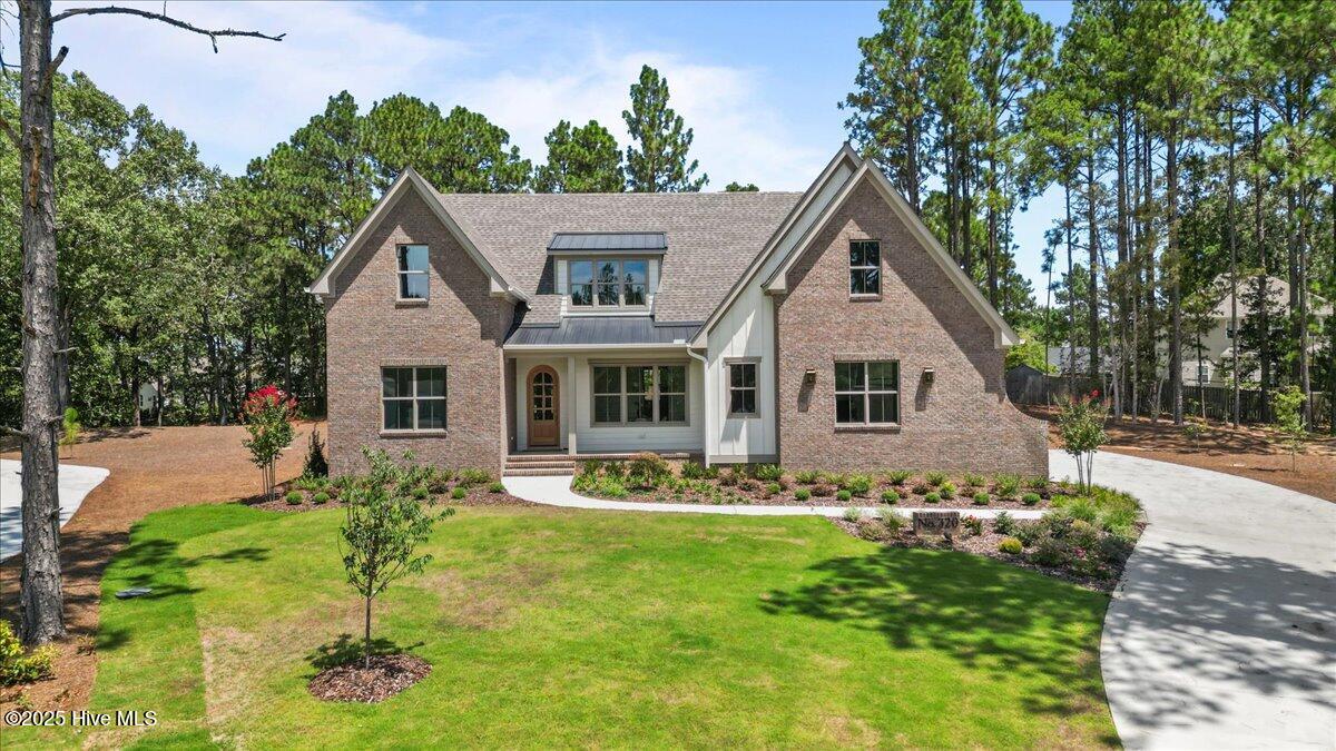 Homes for sale in Pinehurst, NC | 320 Sloan Ln, Pinehurst, NC 28374 | MLS# 100498554