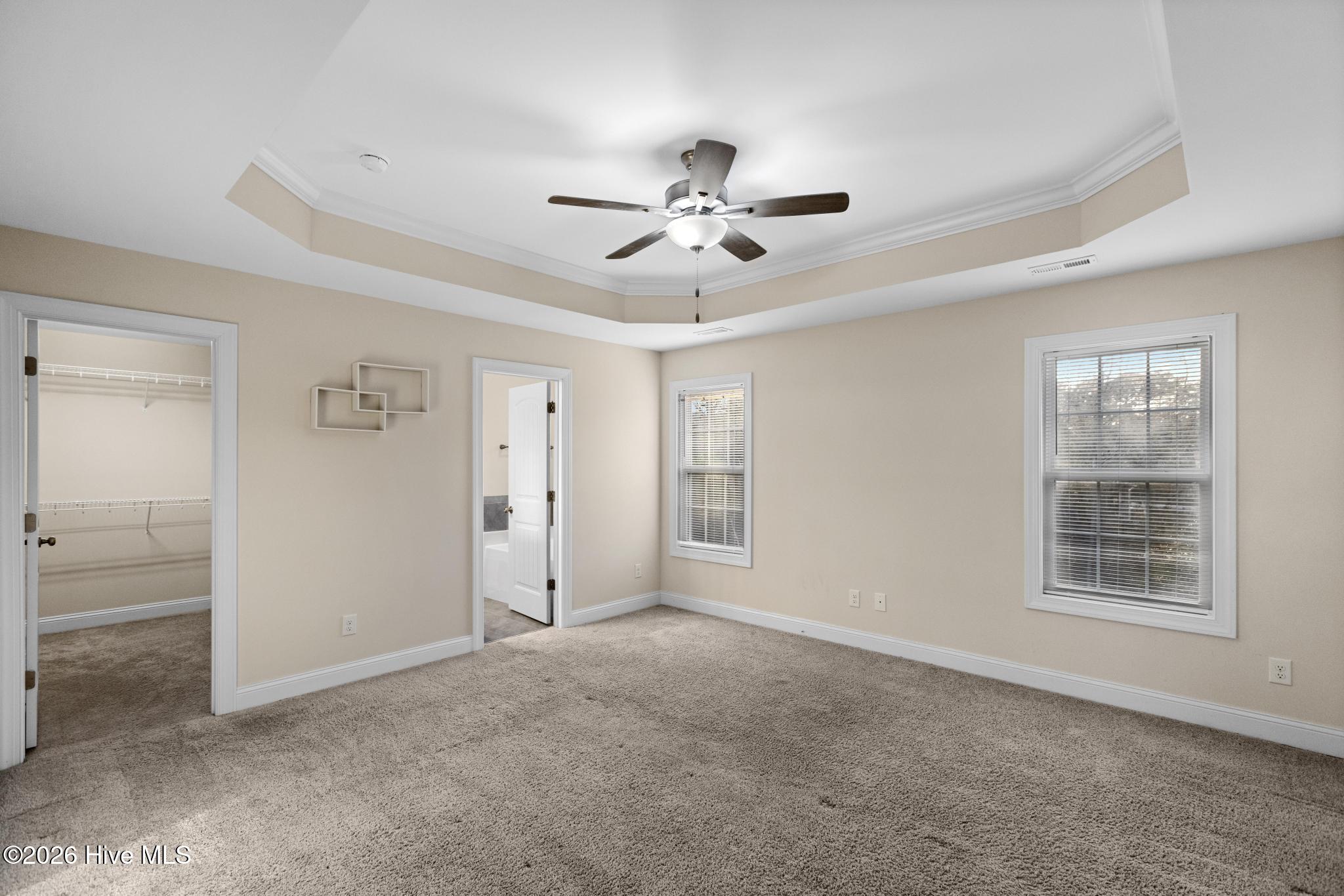 100560656 | Photo 16