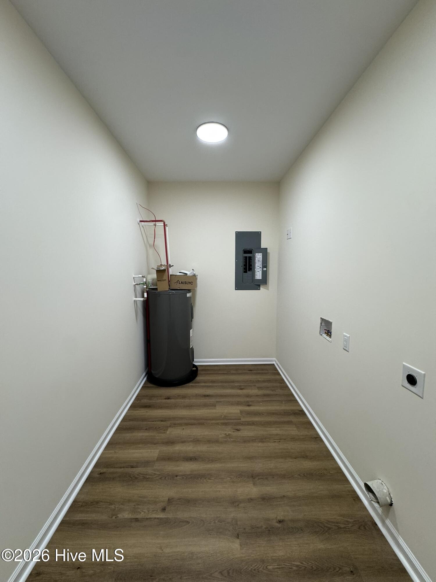 100563323 | Photo 13