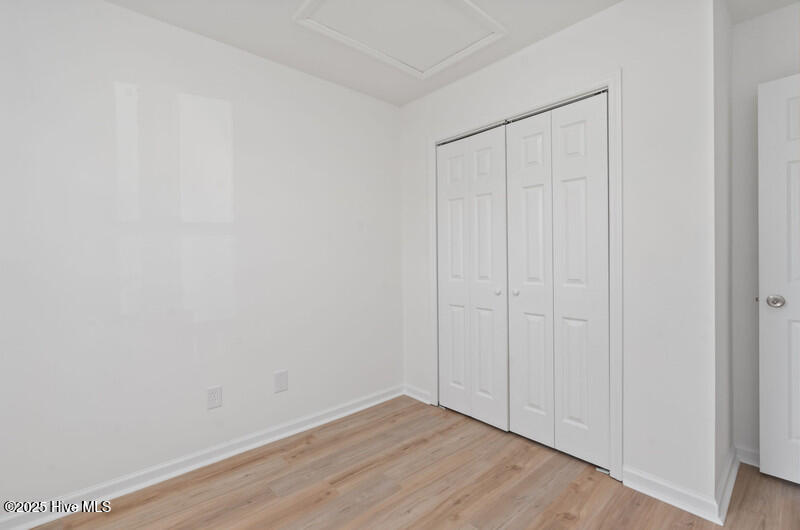 100540120 | Photo 17