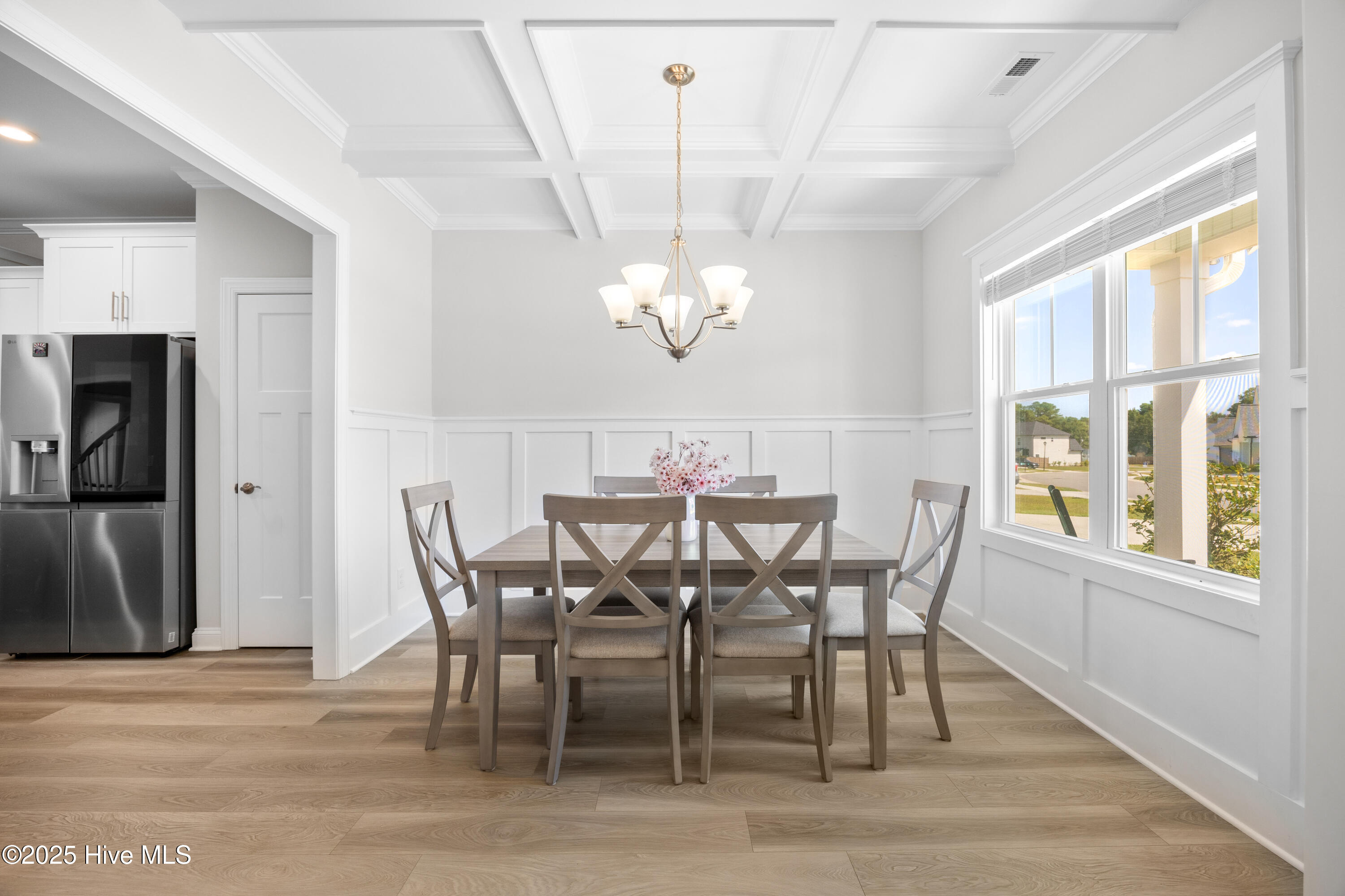 100562624 | Photo 15