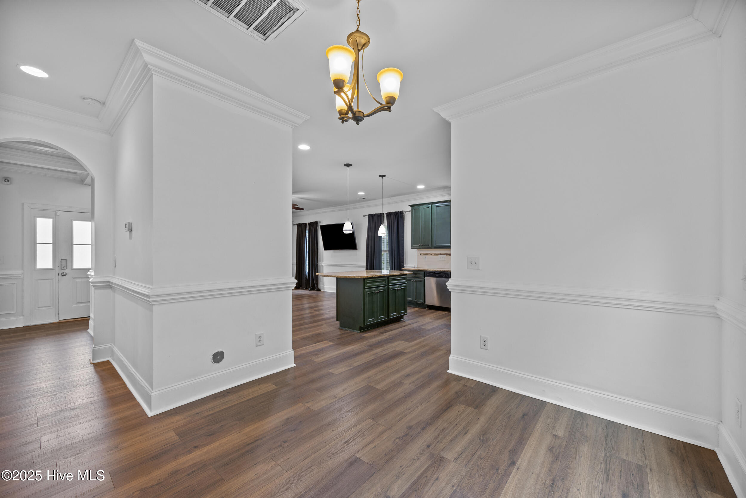 100538998 | Photo 20