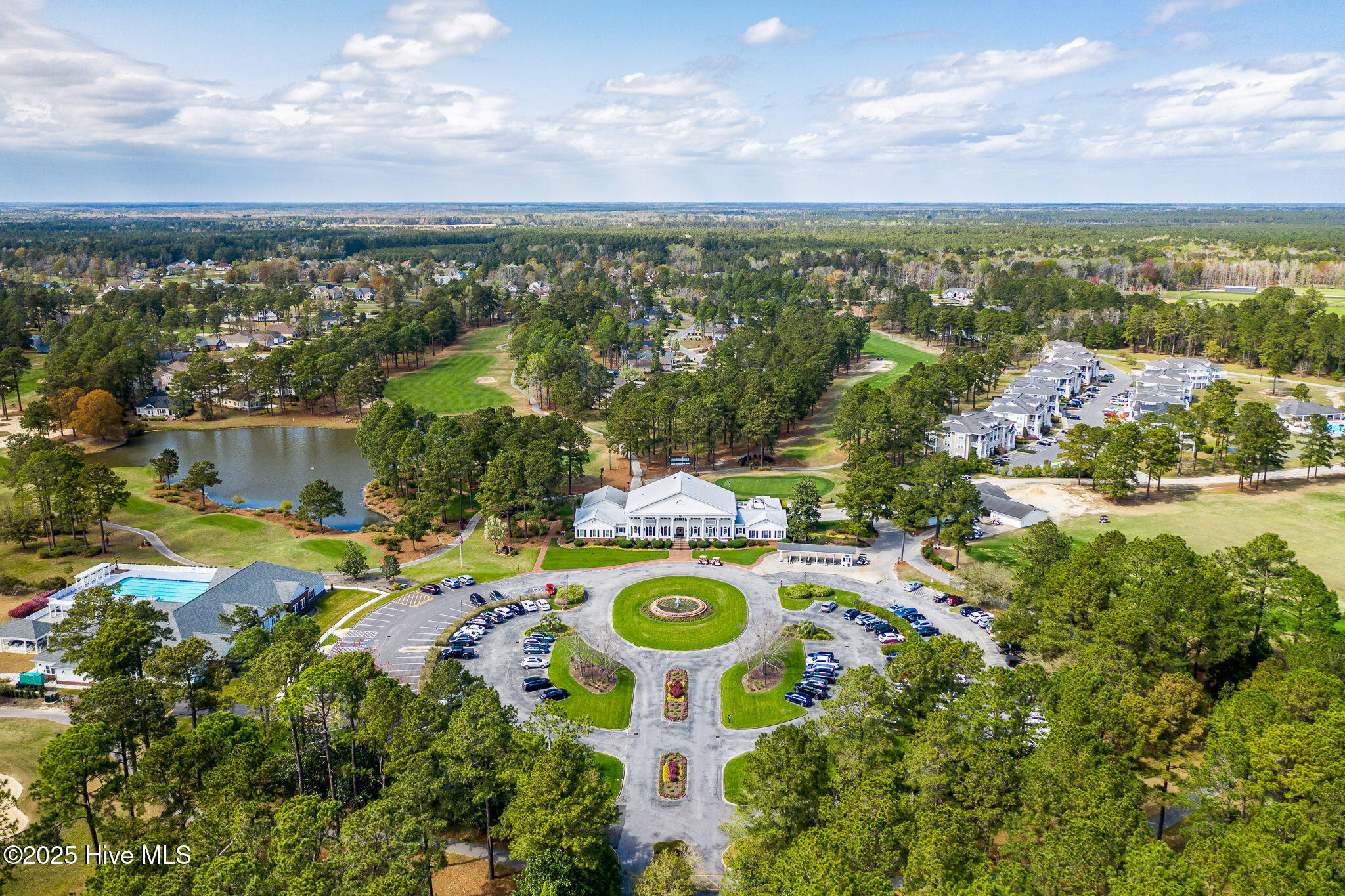 100565271 | Photo 25