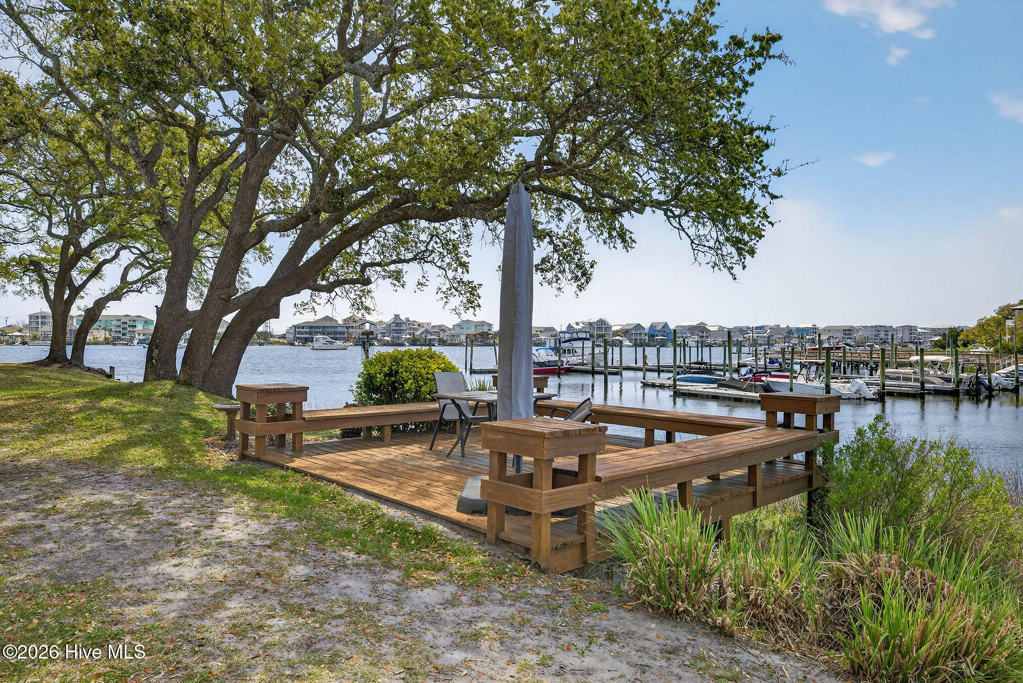 100564348 | Photo 48