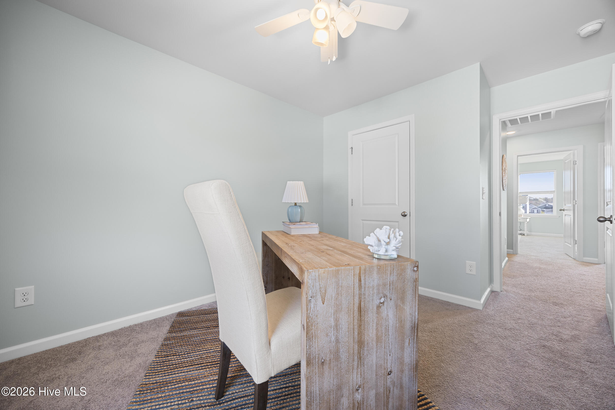 100561836 | Photo 23