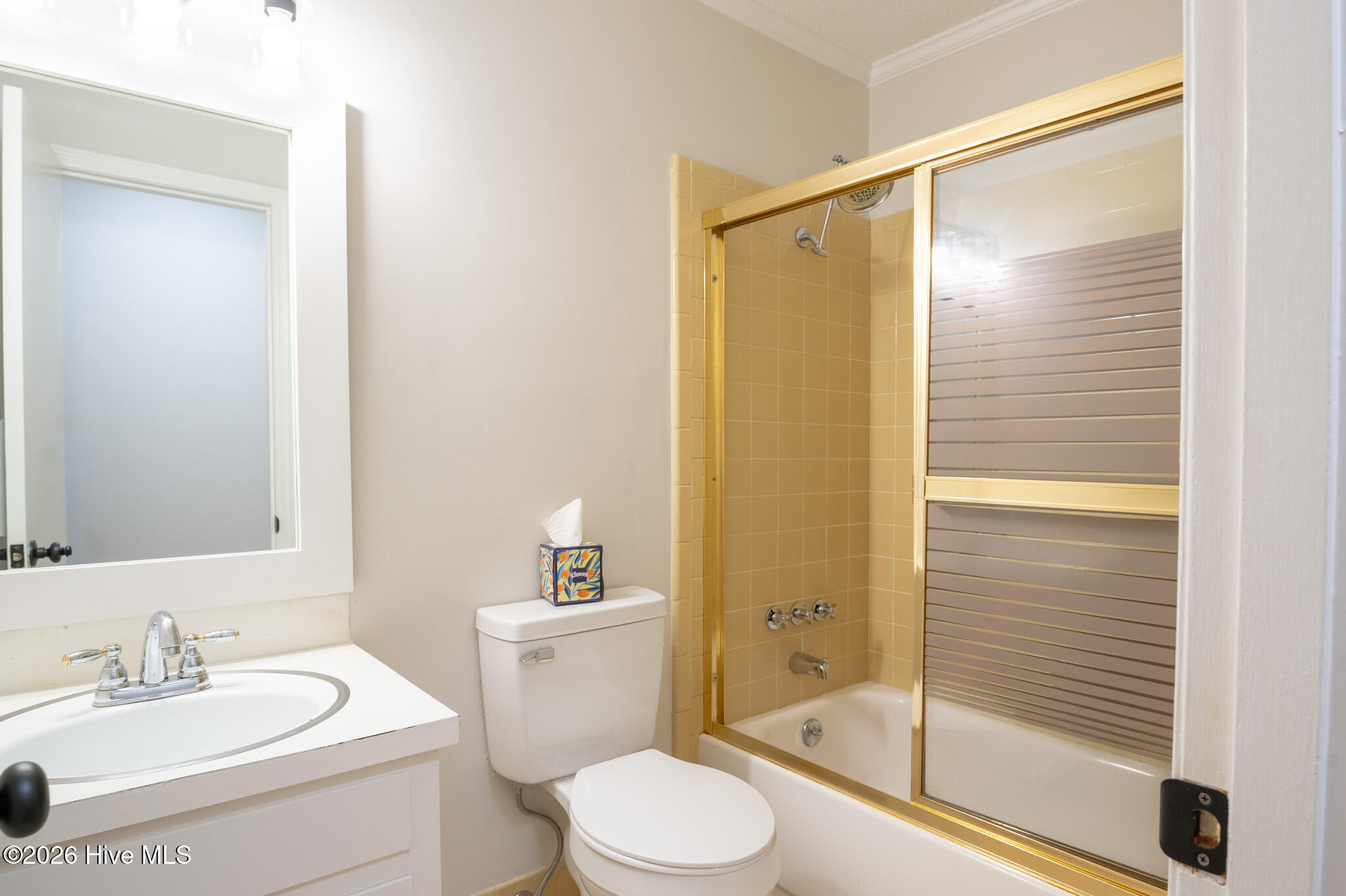 100563603 | Photo 10