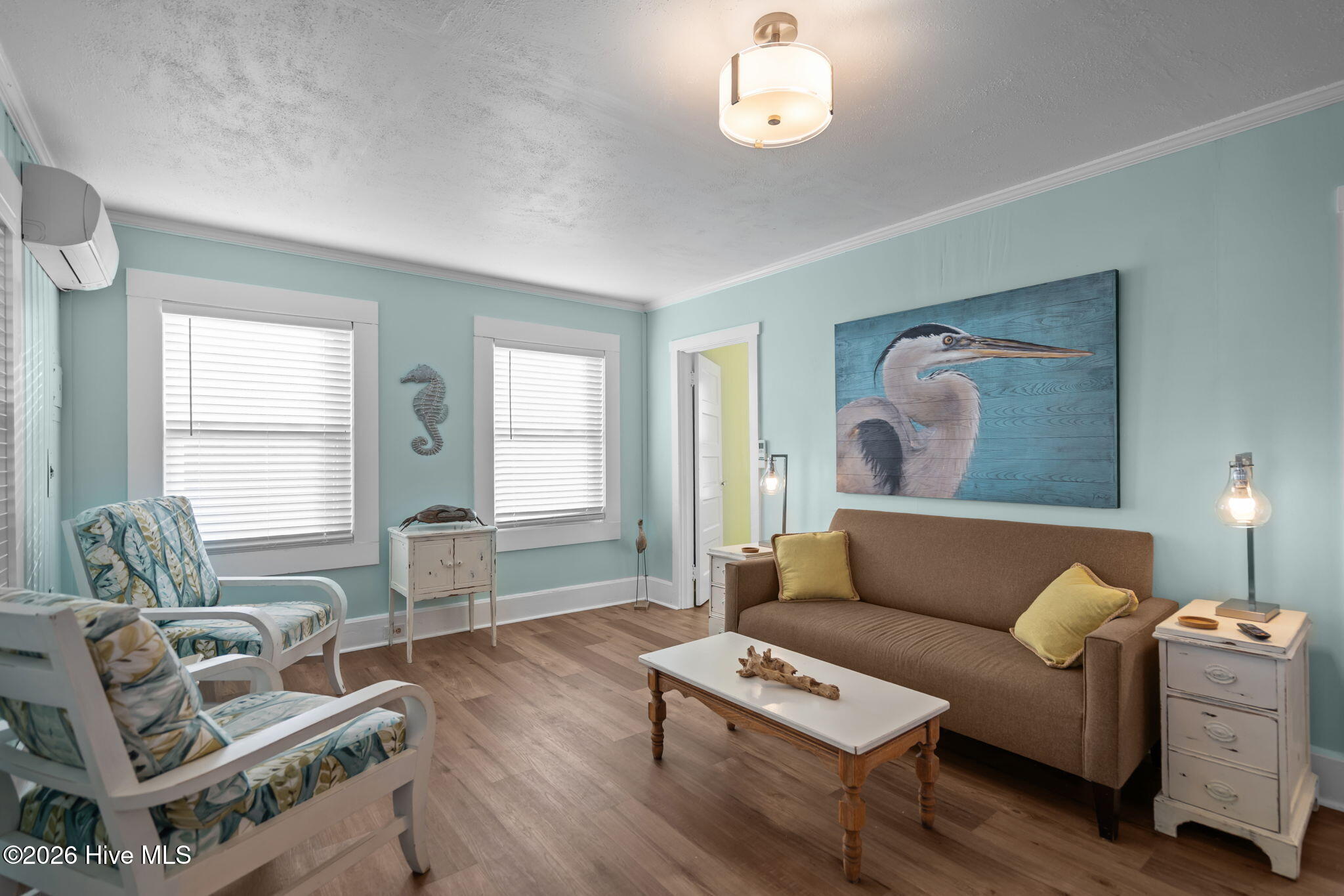 100552359 | Photo 11