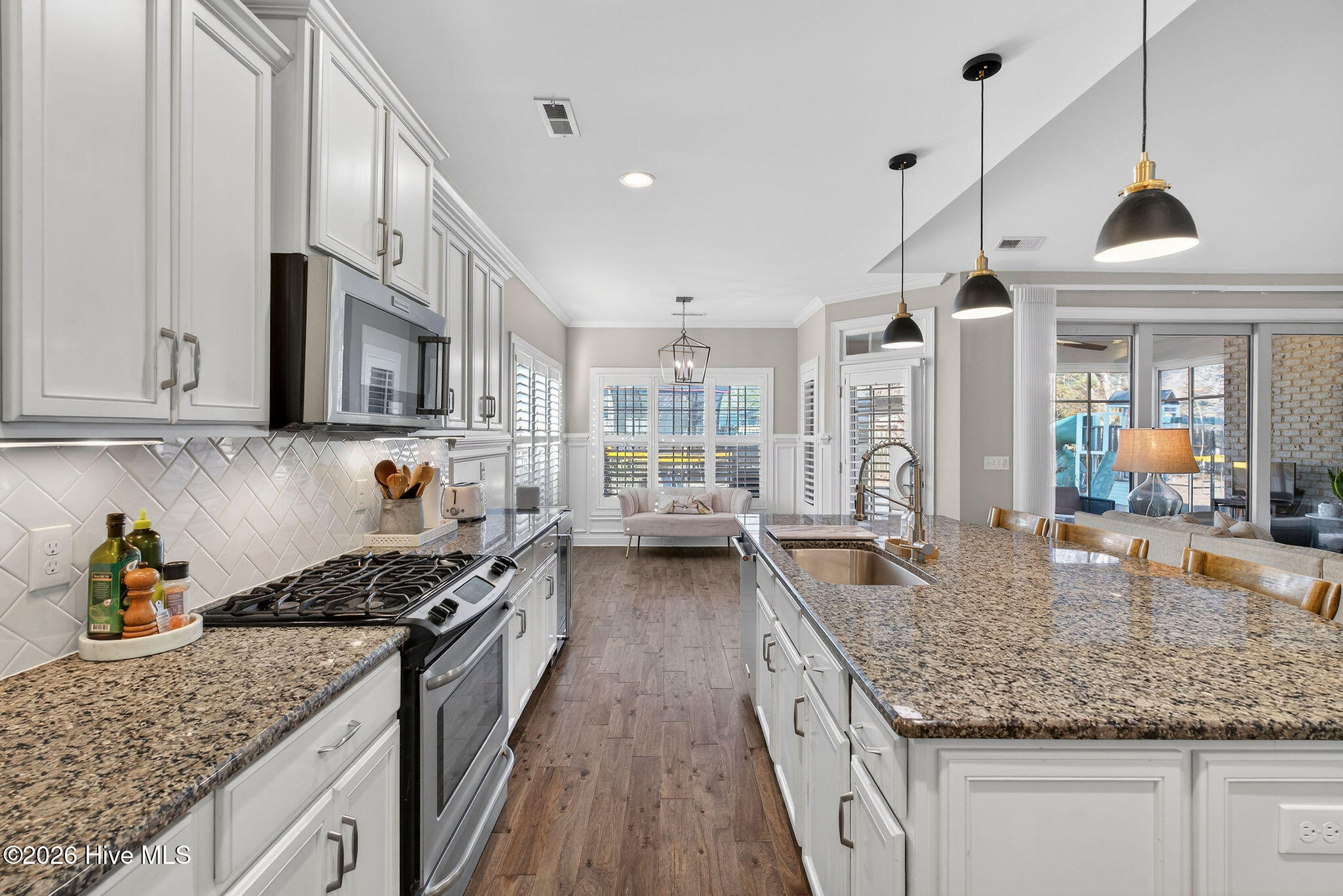 100554846 | Photo 30