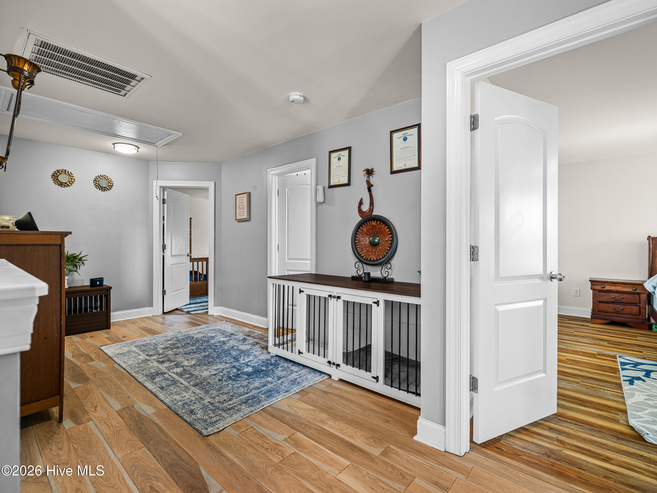 100554217 | Photo 40