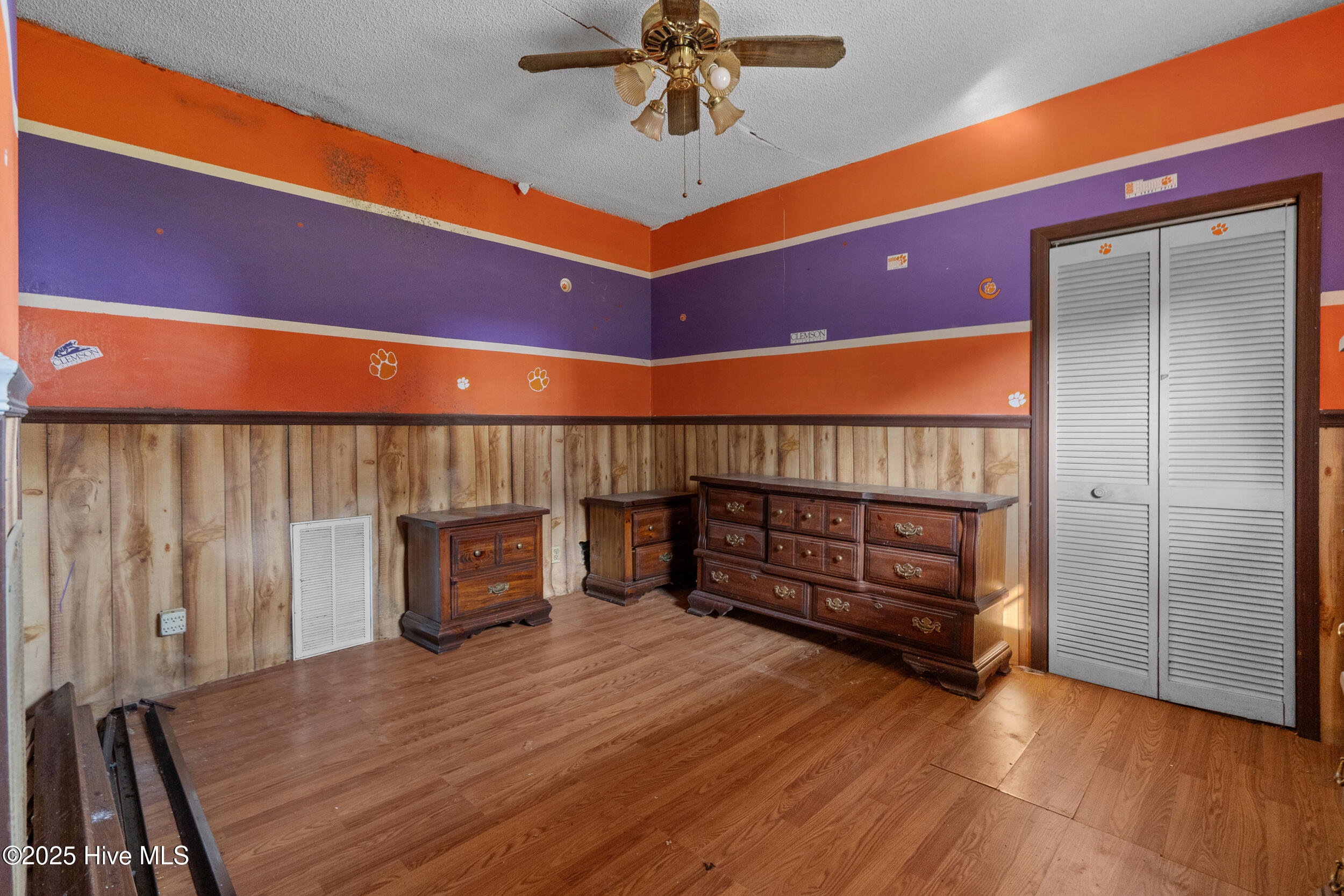 100530649 | Photo 17