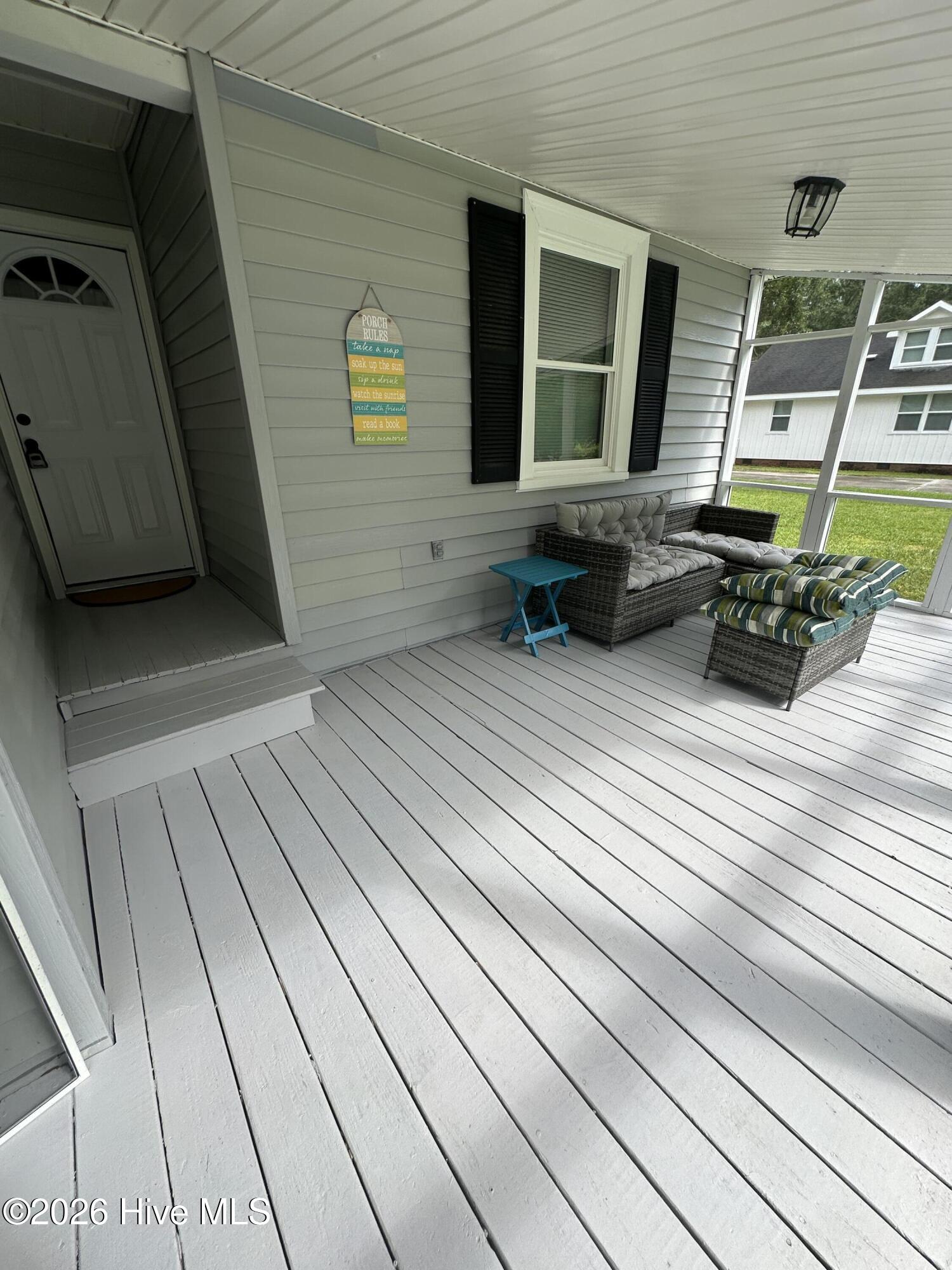 100556004 | Photo 22