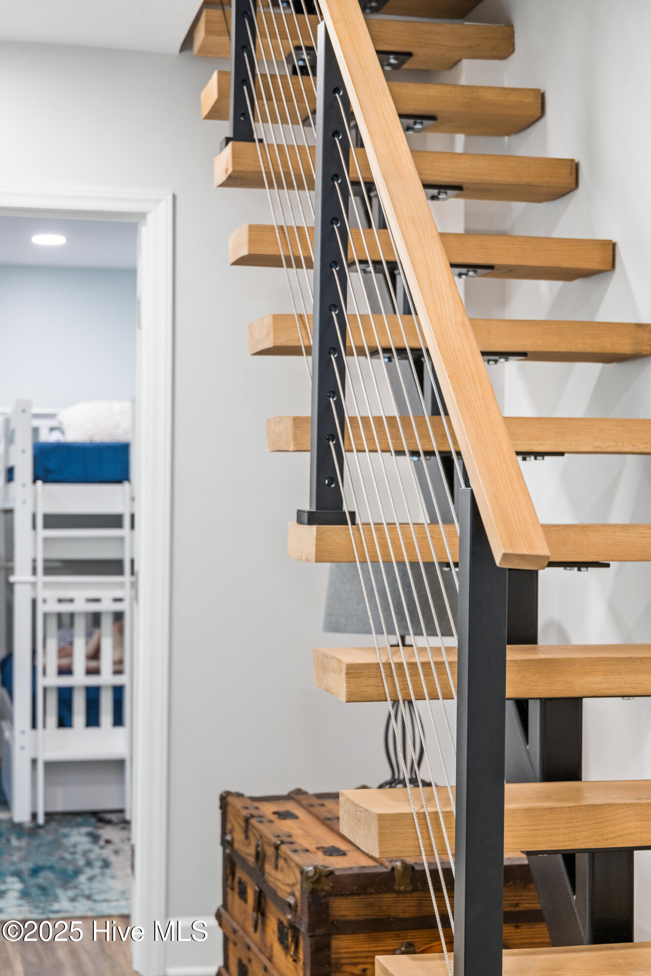 100553863 | Photo 28