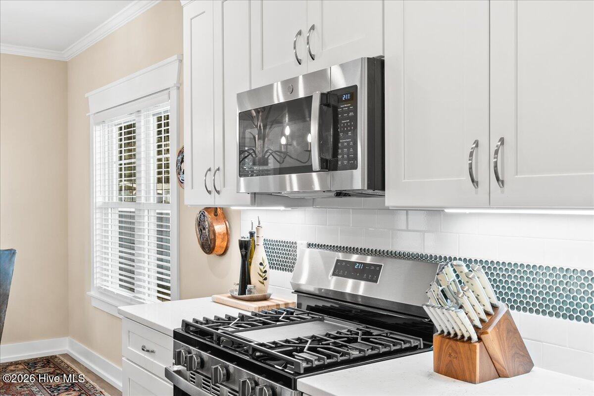 100547880 | Photo 19