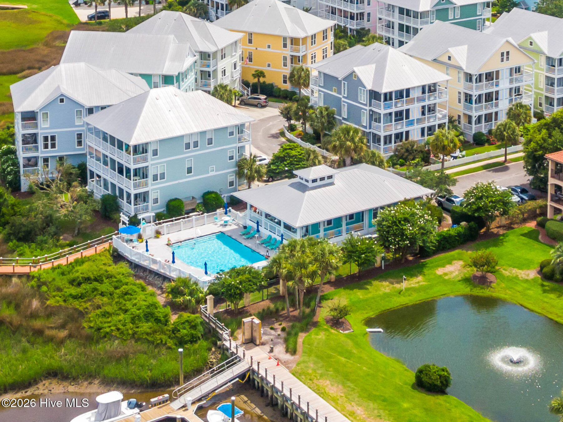 100547941 | Photo 18