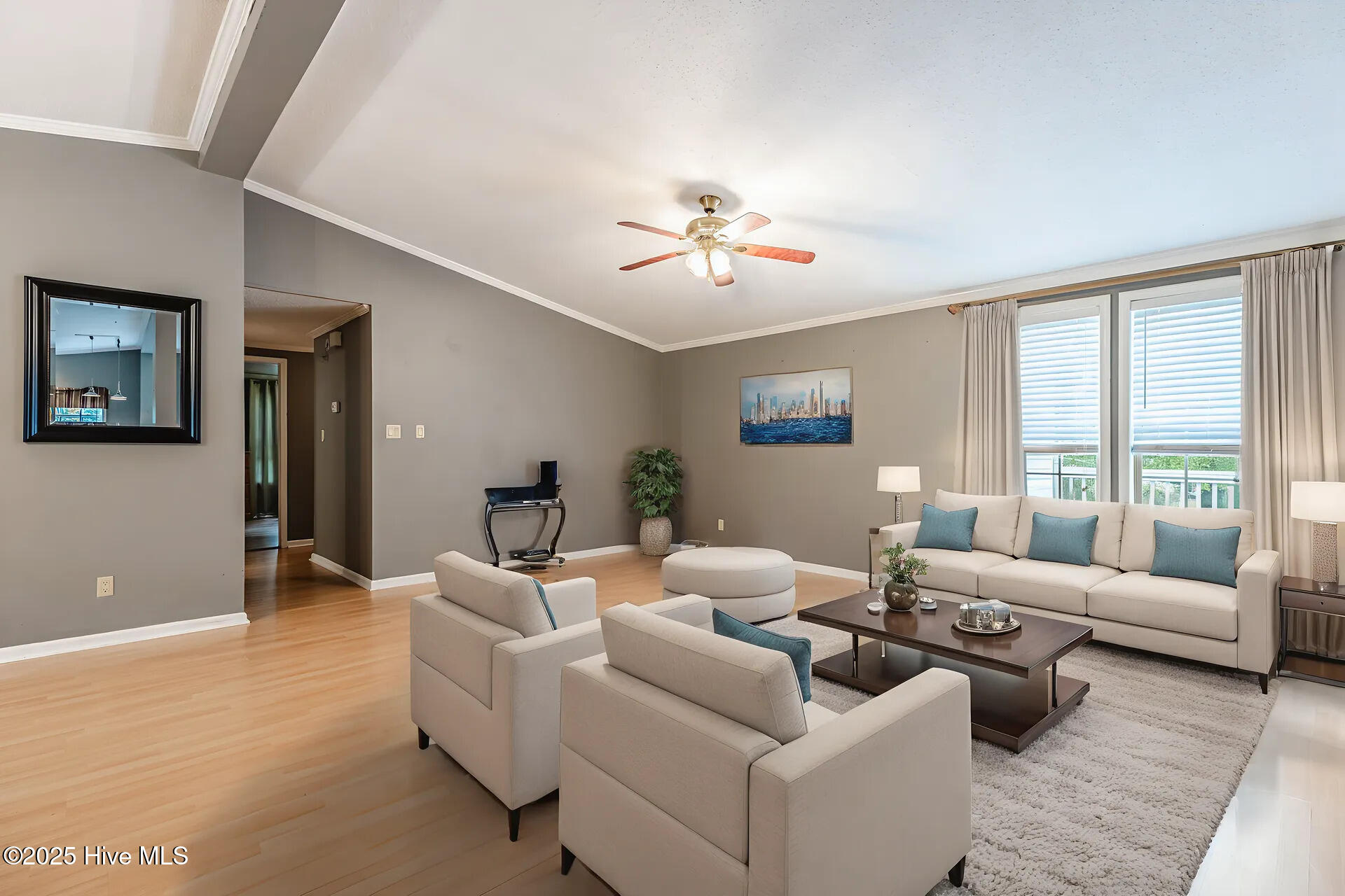 100524257 | Photo 15