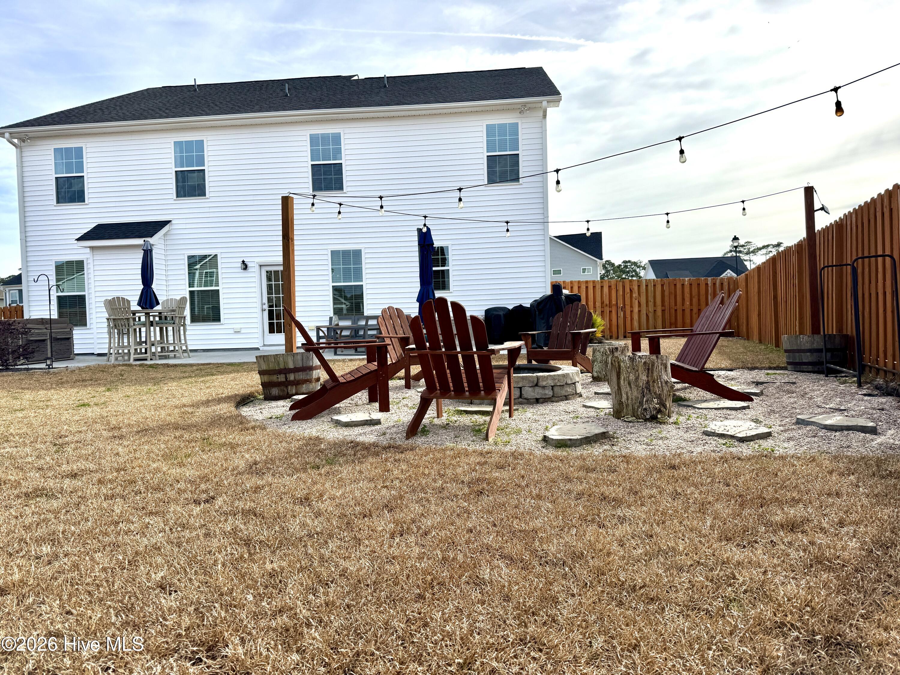 100547423 | Photo 44