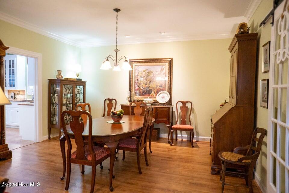 4_Dining Room