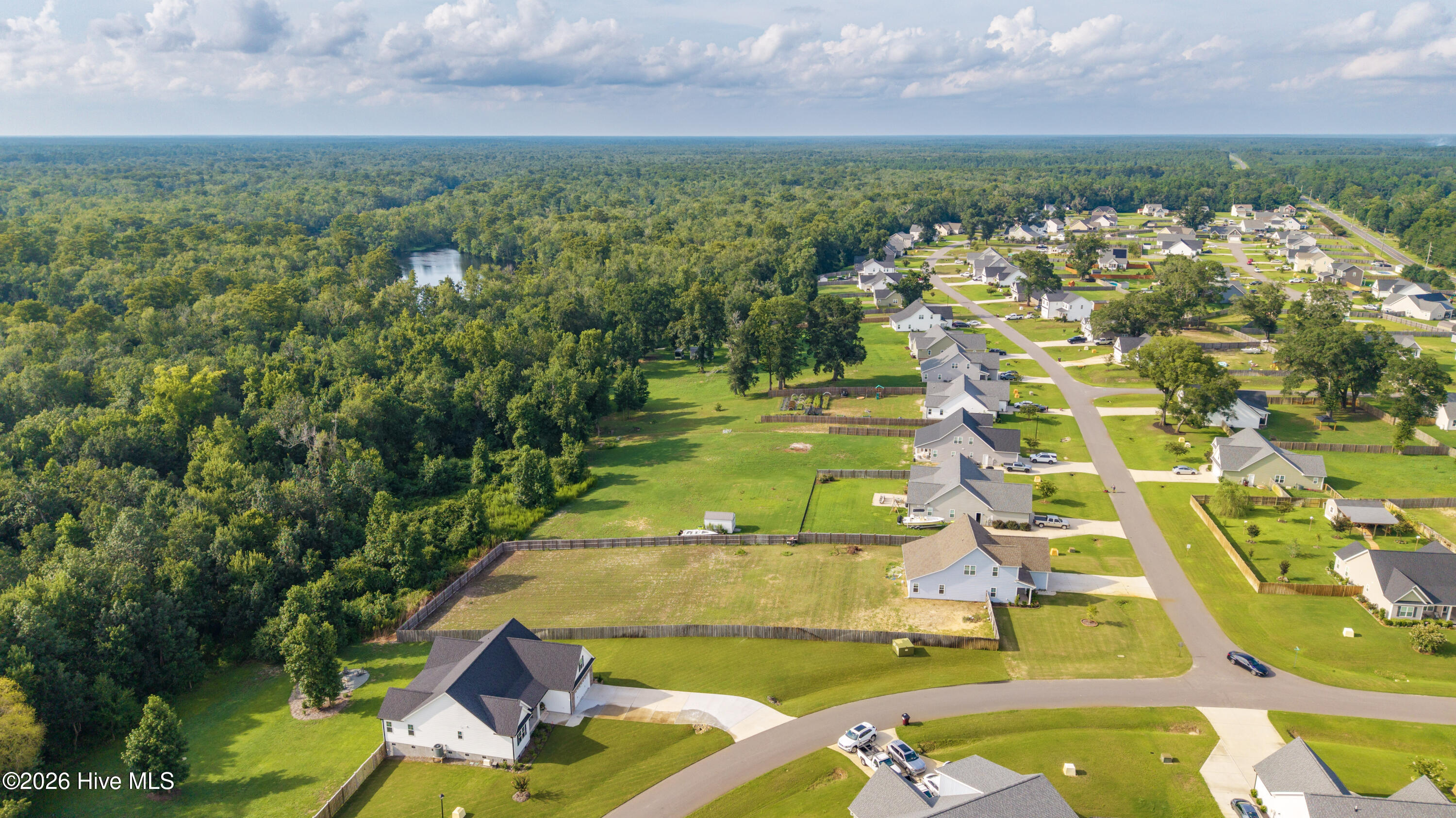 100569273 | Photo 73