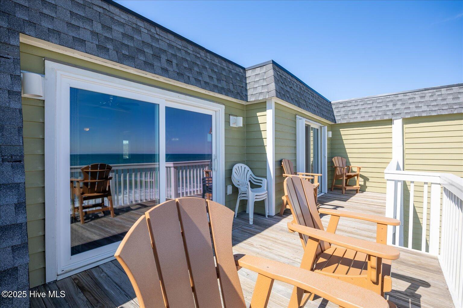 100490707 | Photo 21