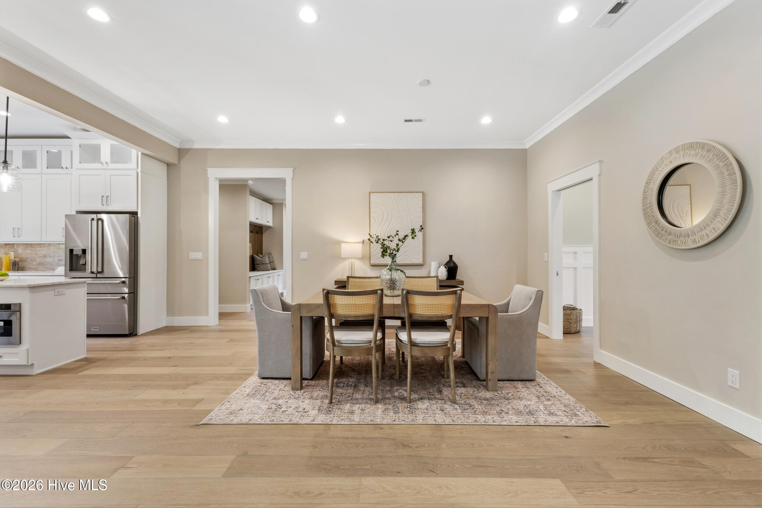 100566568 | Photo 17