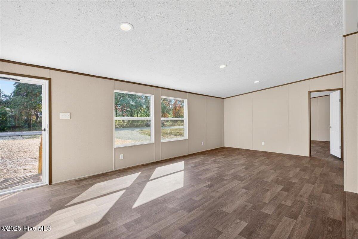 100544292 | Photo 17