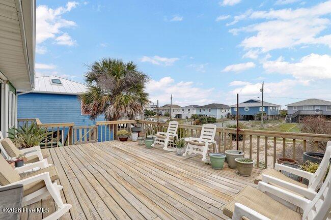 100564777 | Photo 23