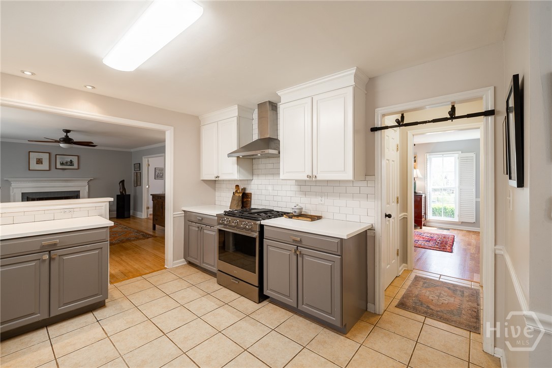 121 Ashbrook Drive