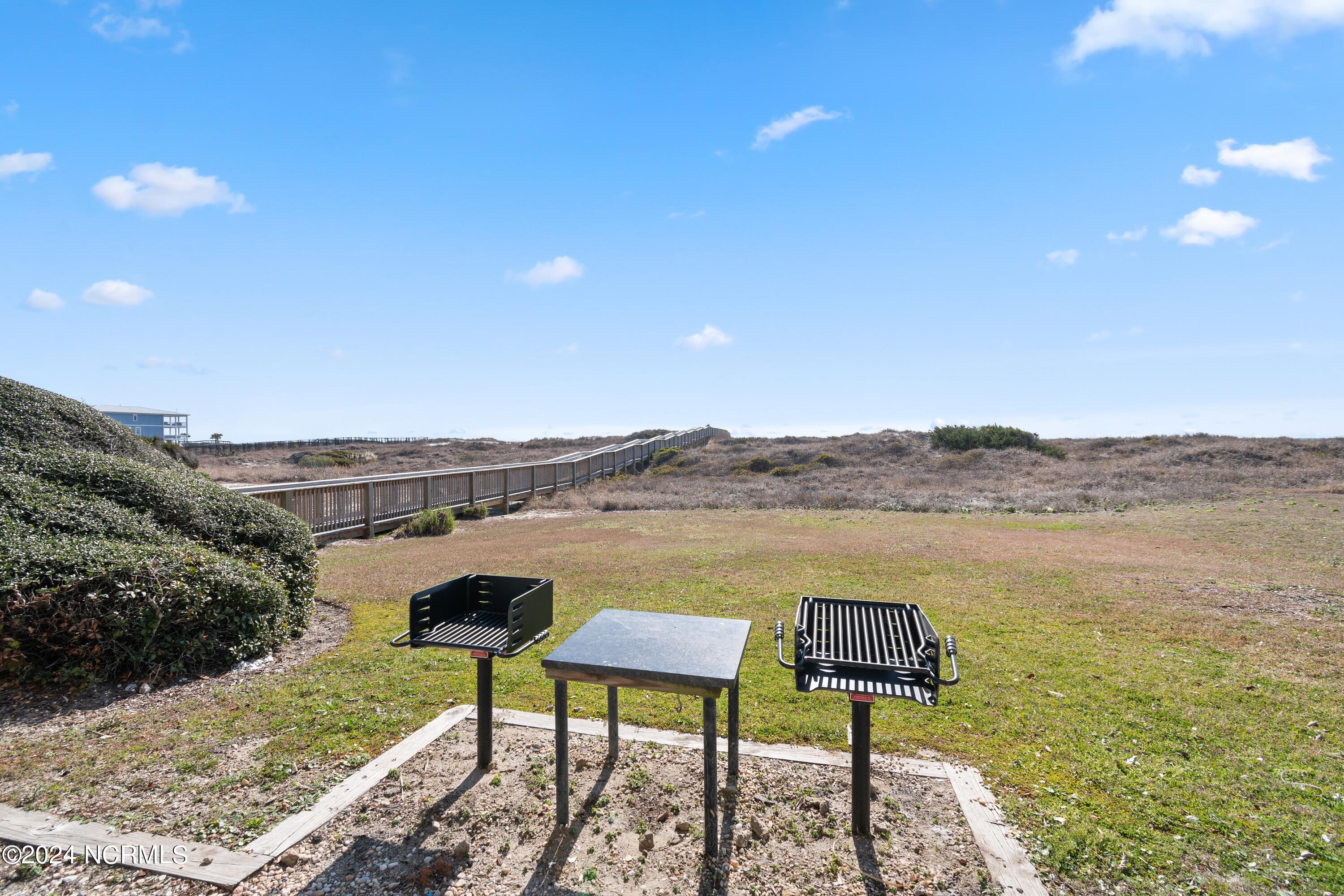 100547764 | Photo 53