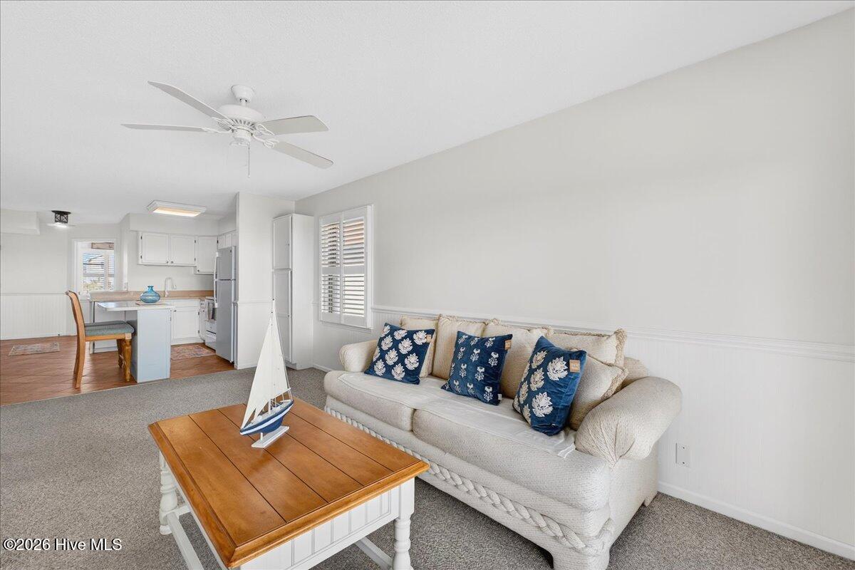 100549520 | Photo 11