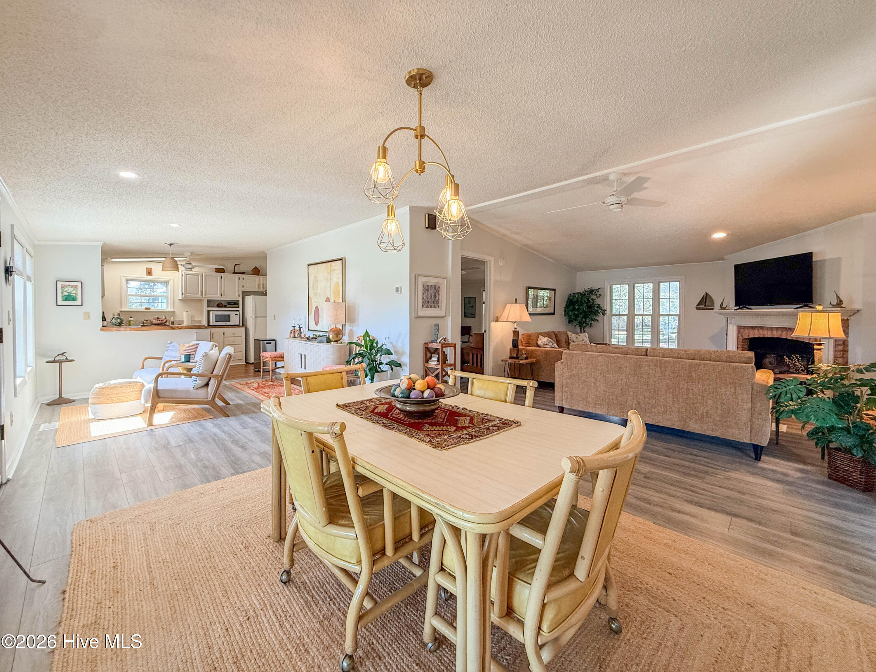 100559362 | Photo 20