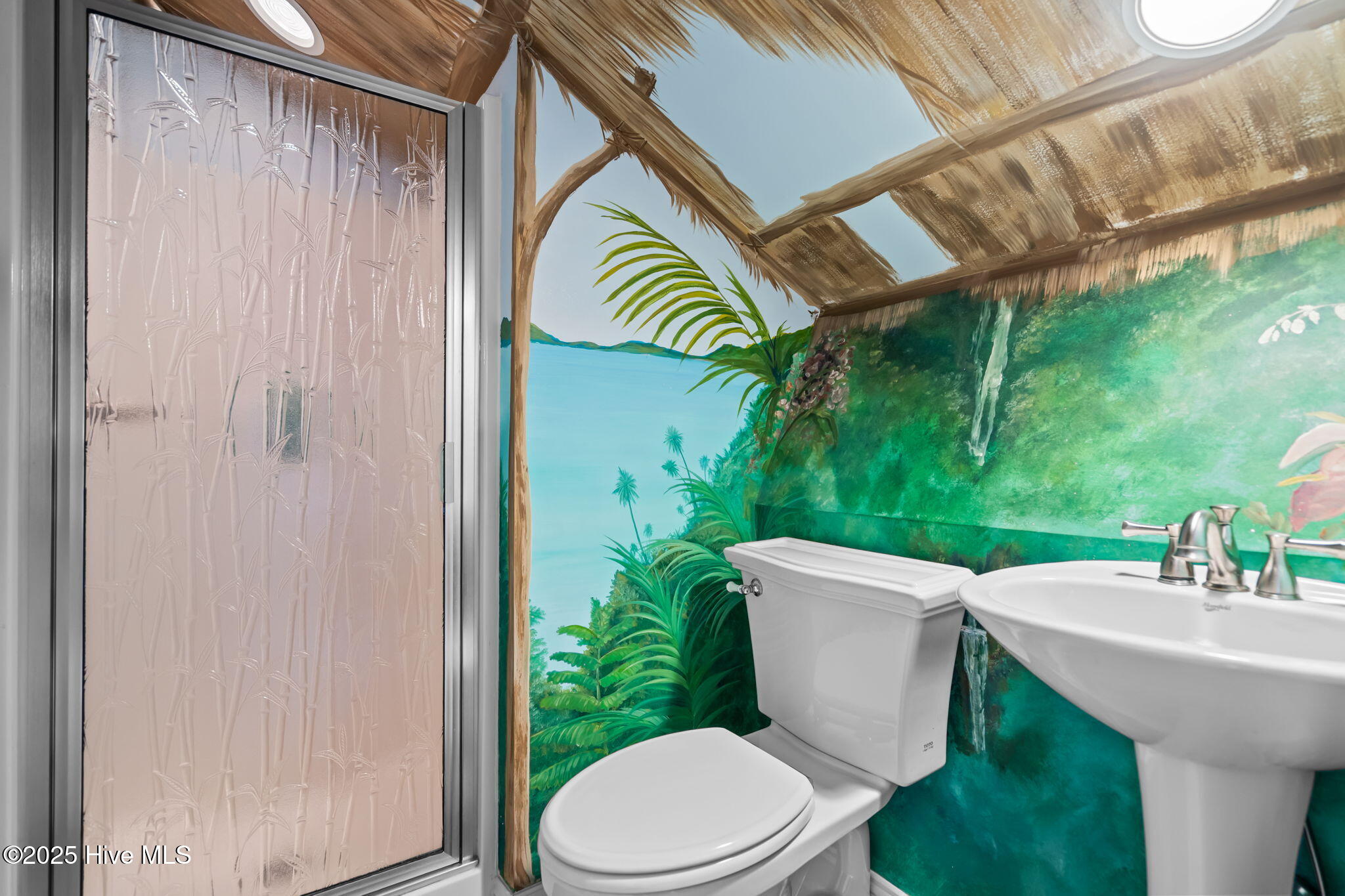 100547936 | Photo 62