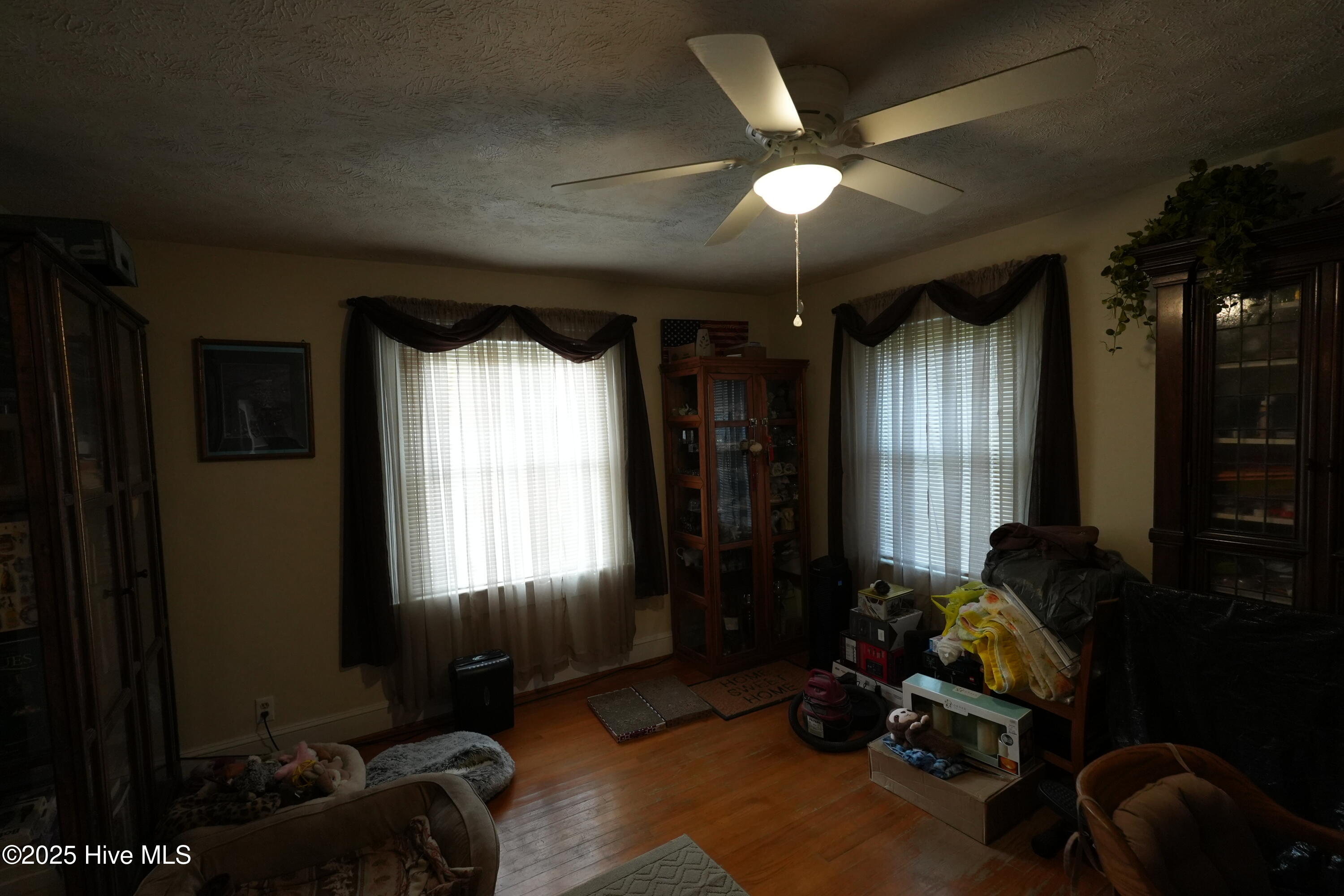 100534427 | Photo 12